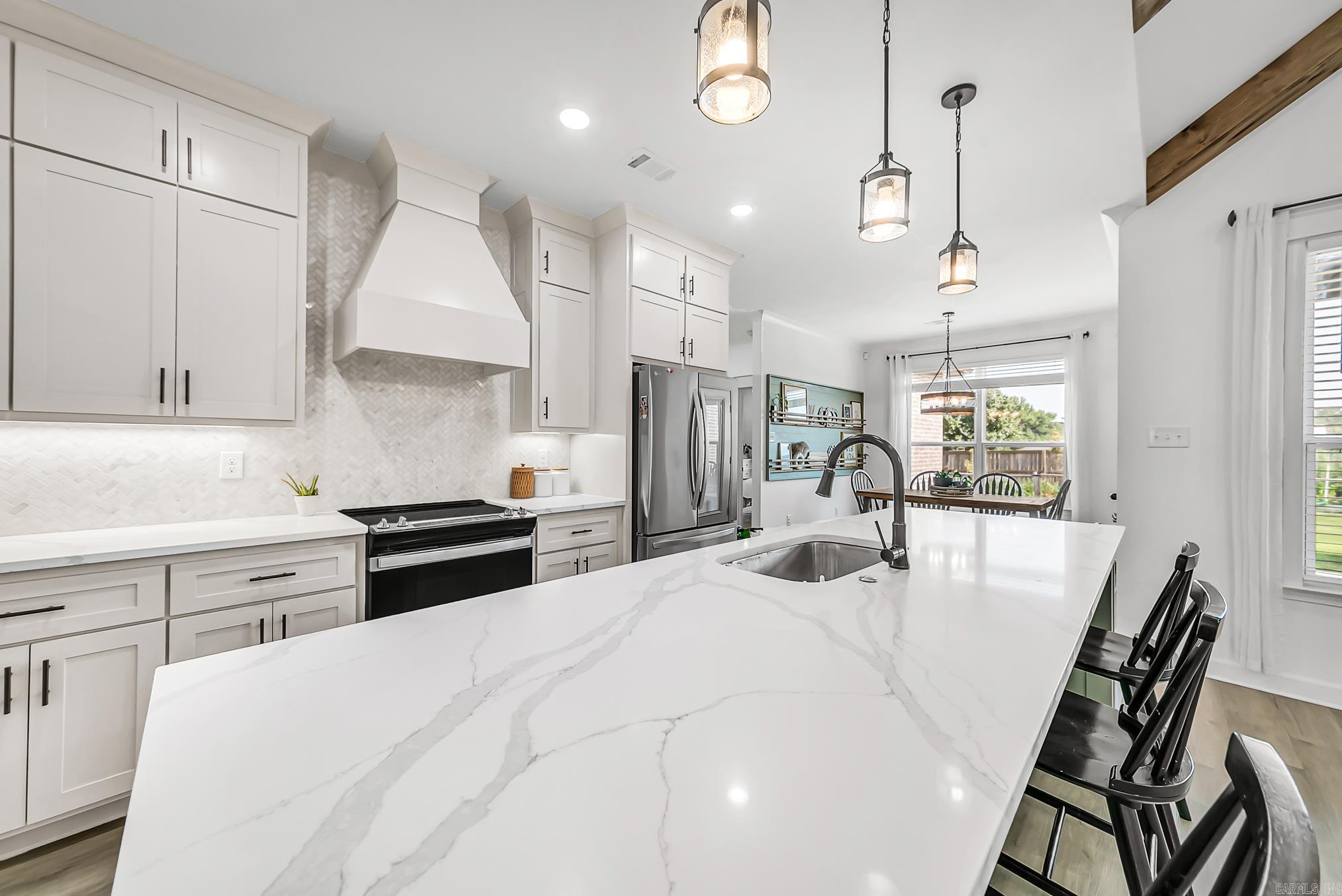 DENALI HEIGHTS - Residential