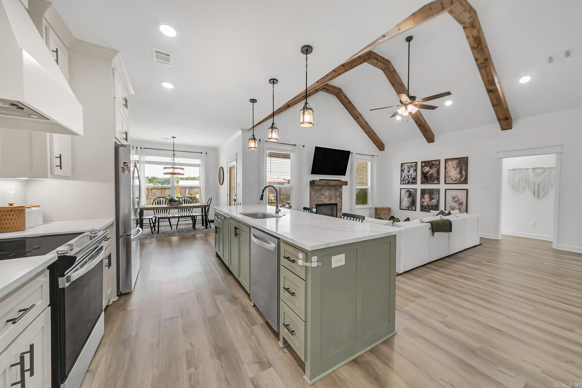 DENALI HEIGHTS - Residential