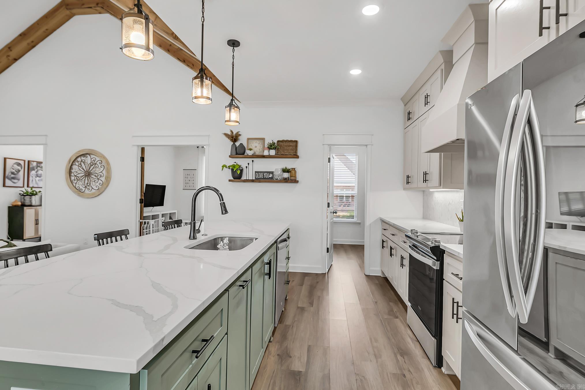 DENALI HEIGHTS - Residential