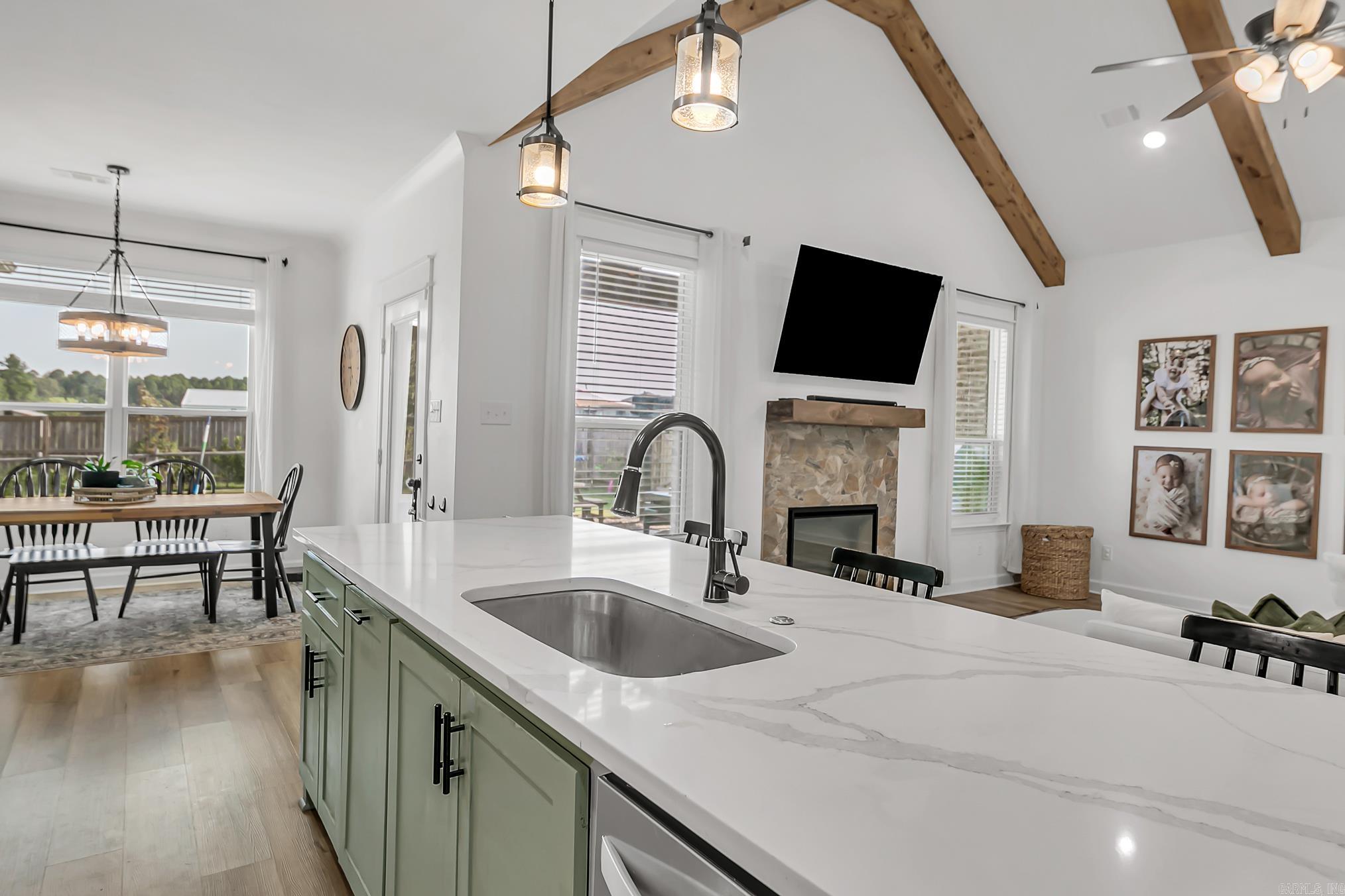 DENALI HEIGHTS - Residential