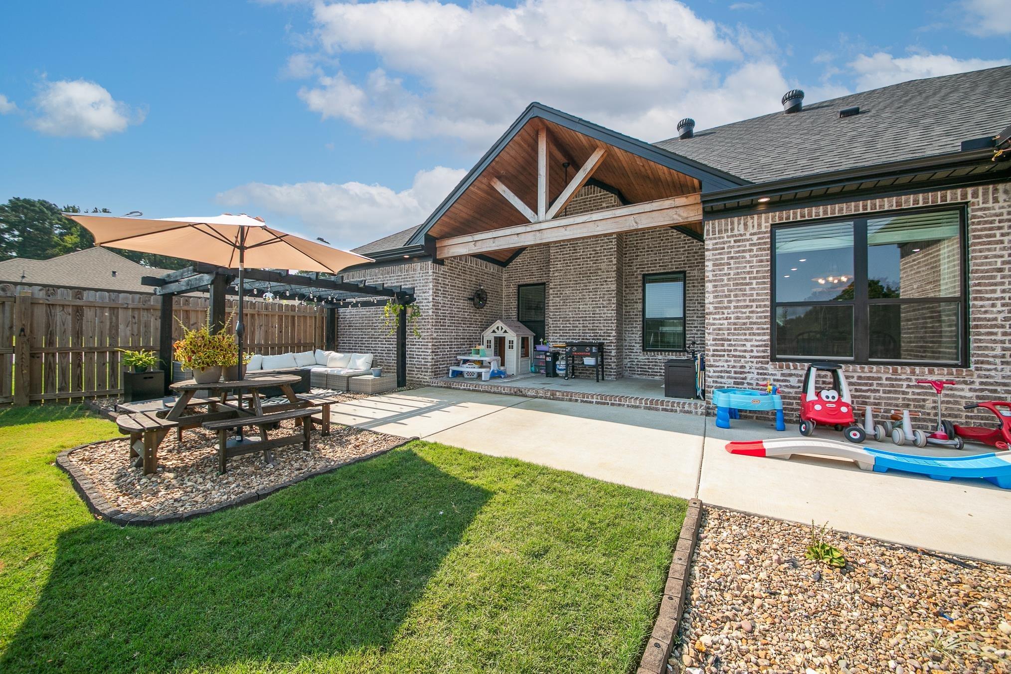 DENALI HEIGHTS - Residential