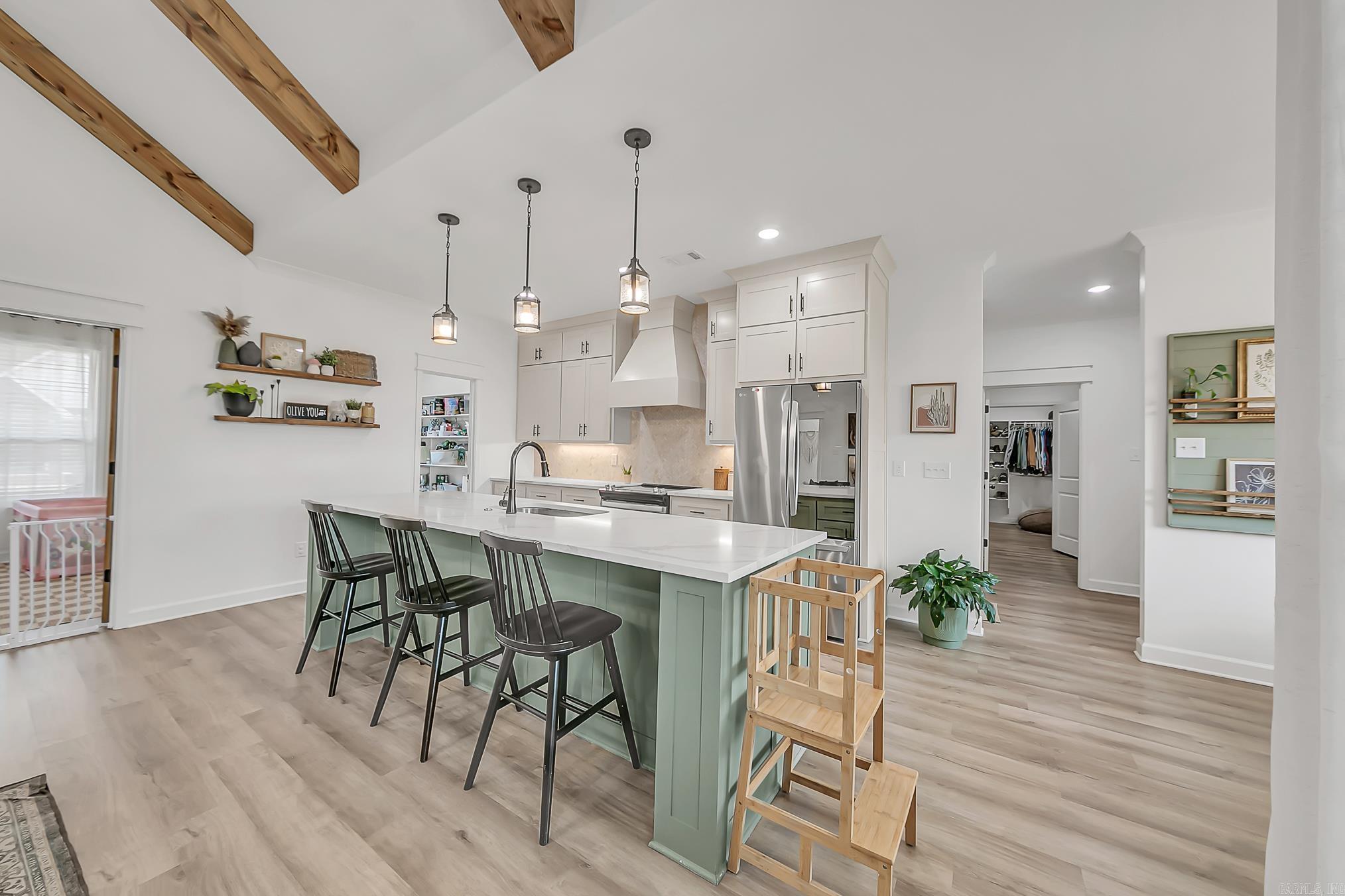 DENALI HEIGHTS - Residential