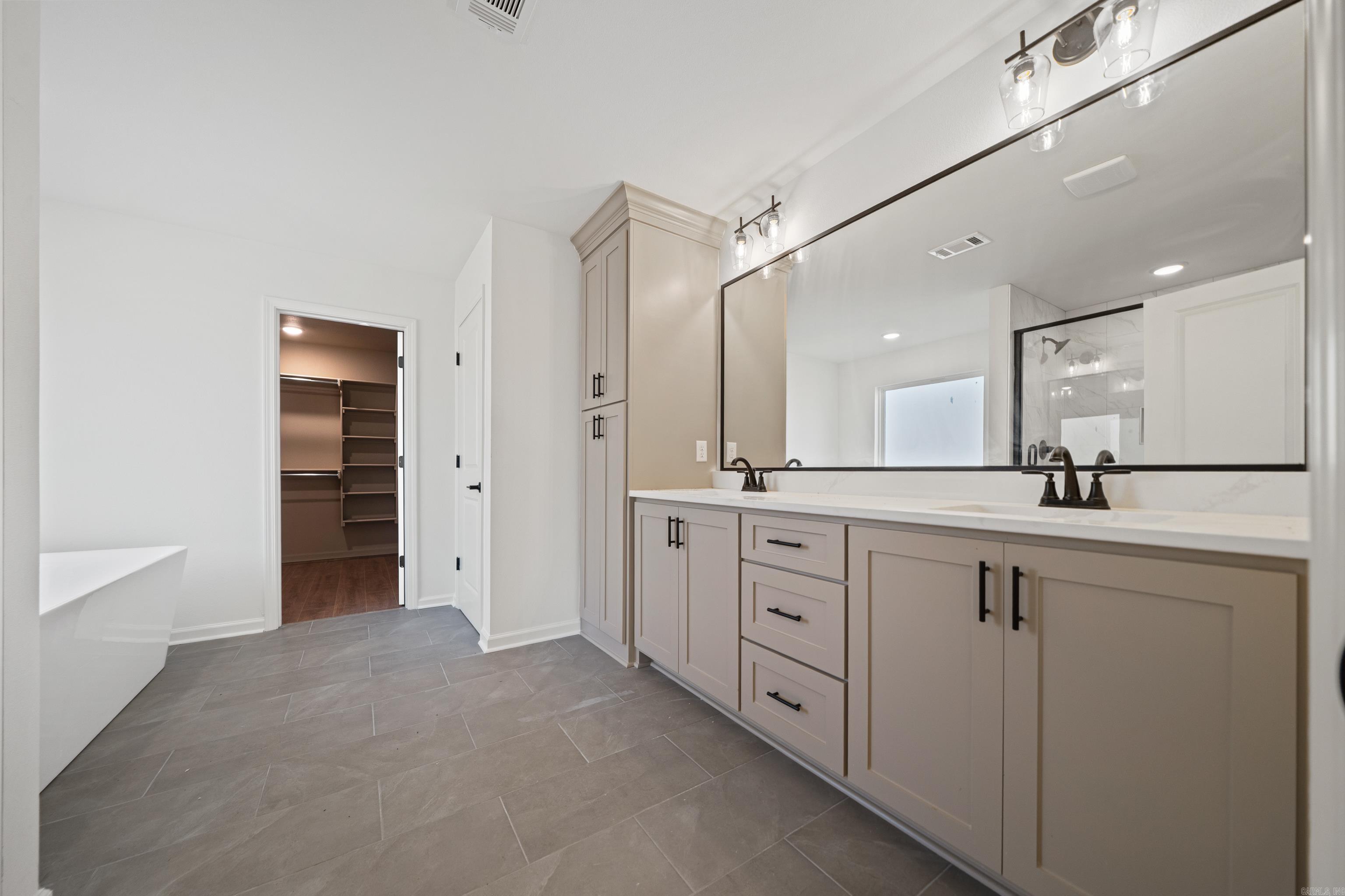 DIAMONDHEAD - Residential