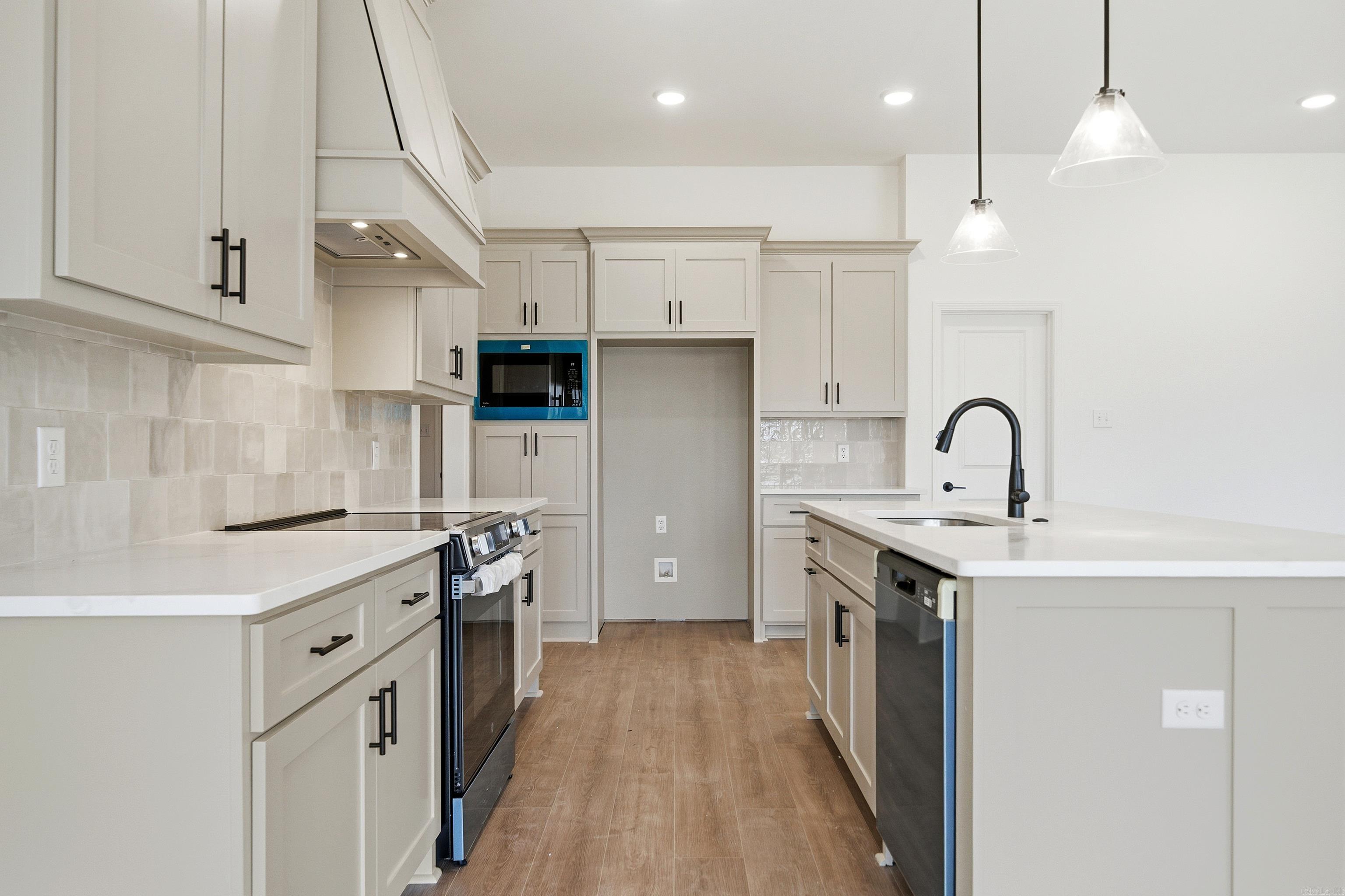 DIAMONDHEAD - Residential