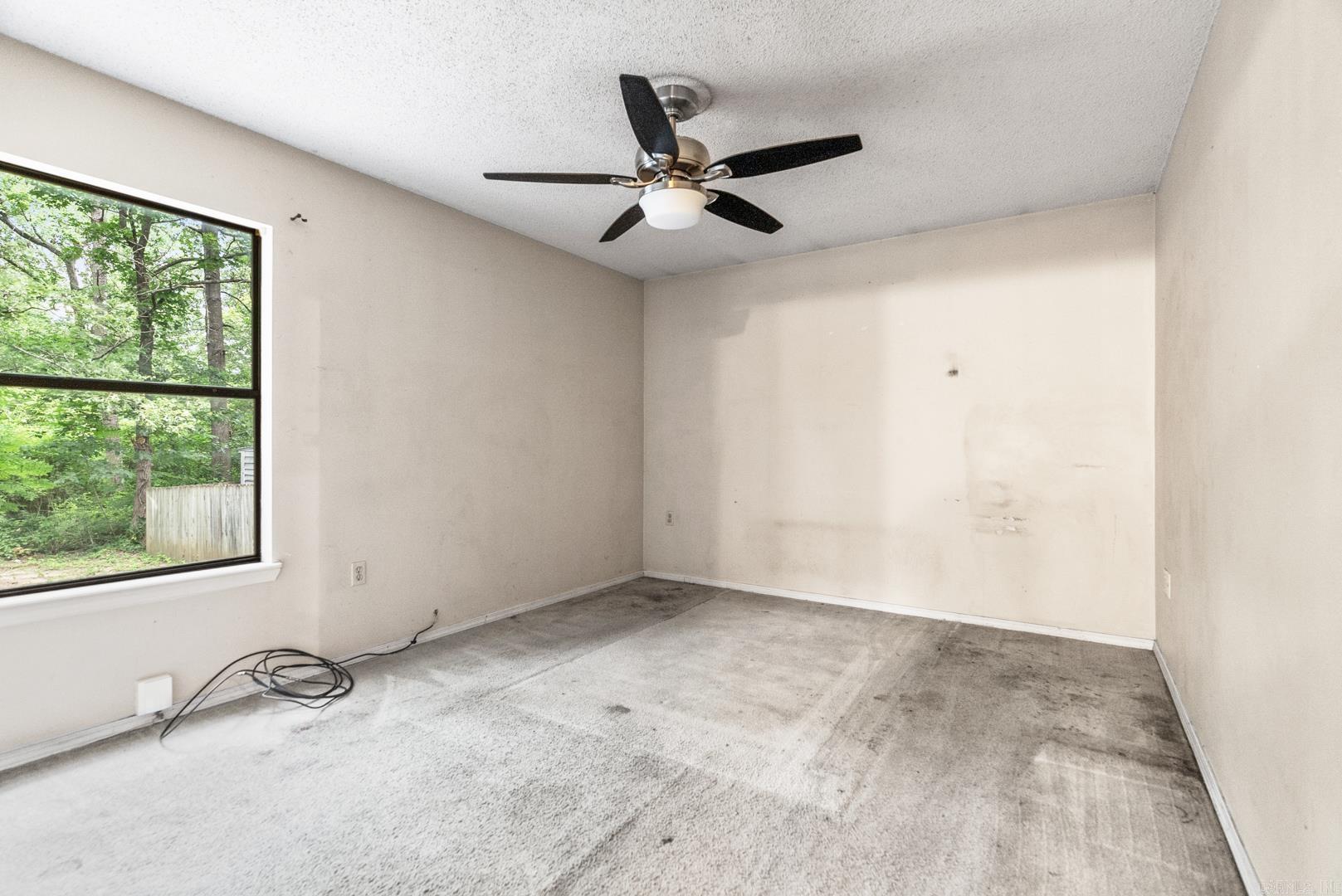 ROLLING OAKS - Residential