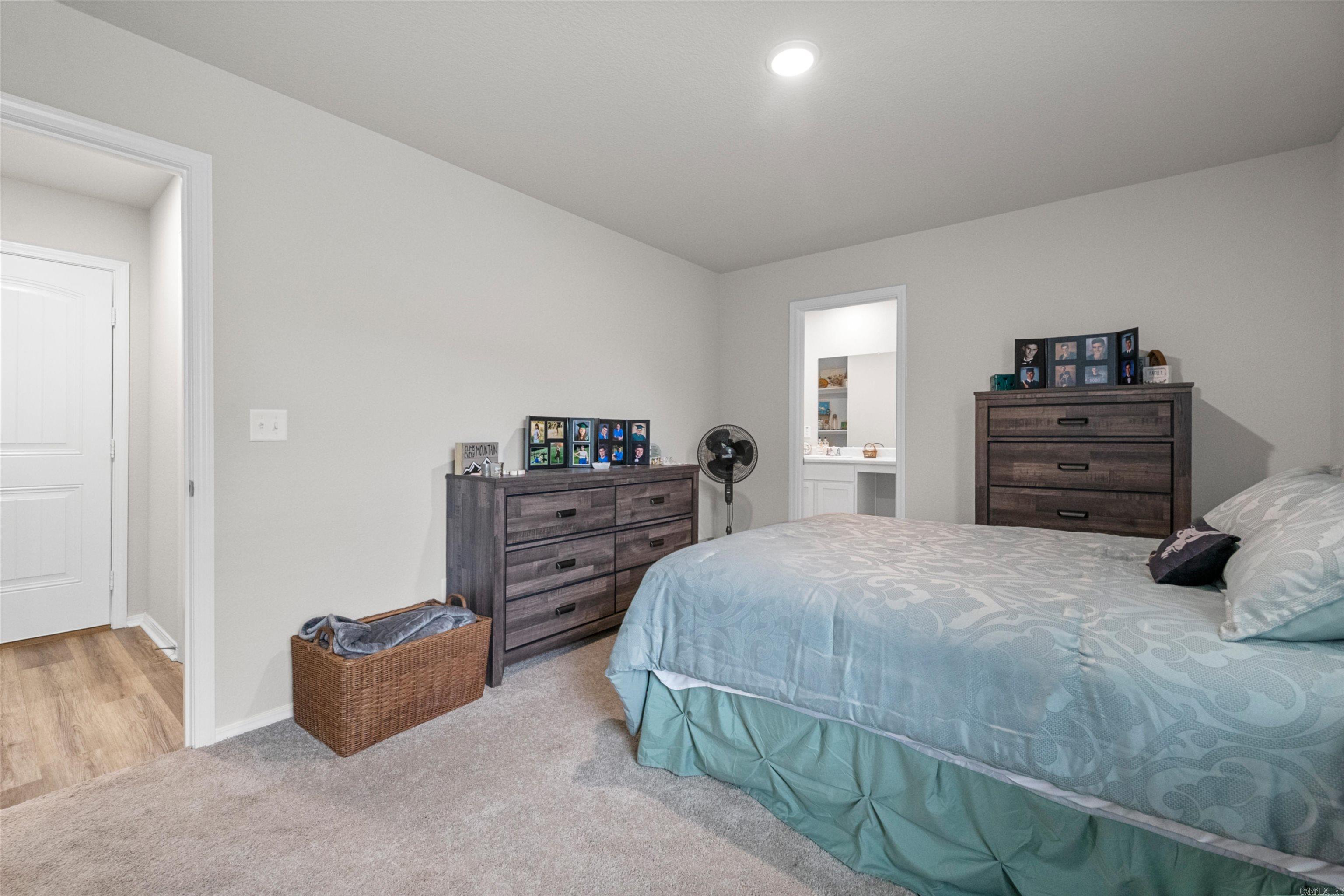SOUTHFORK S/D - Residential