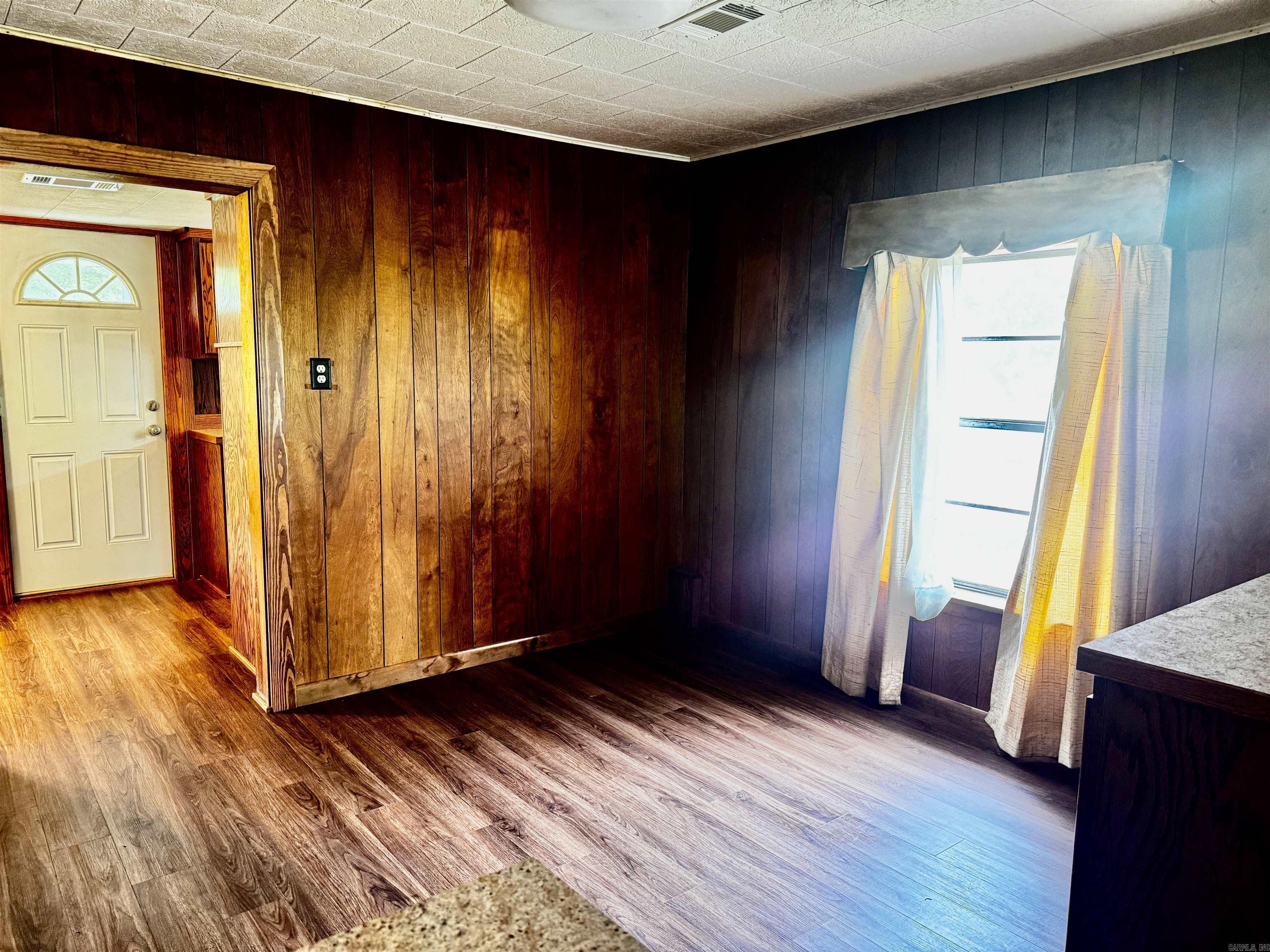 MOUNT IDA CITY ACREAGE - Residential