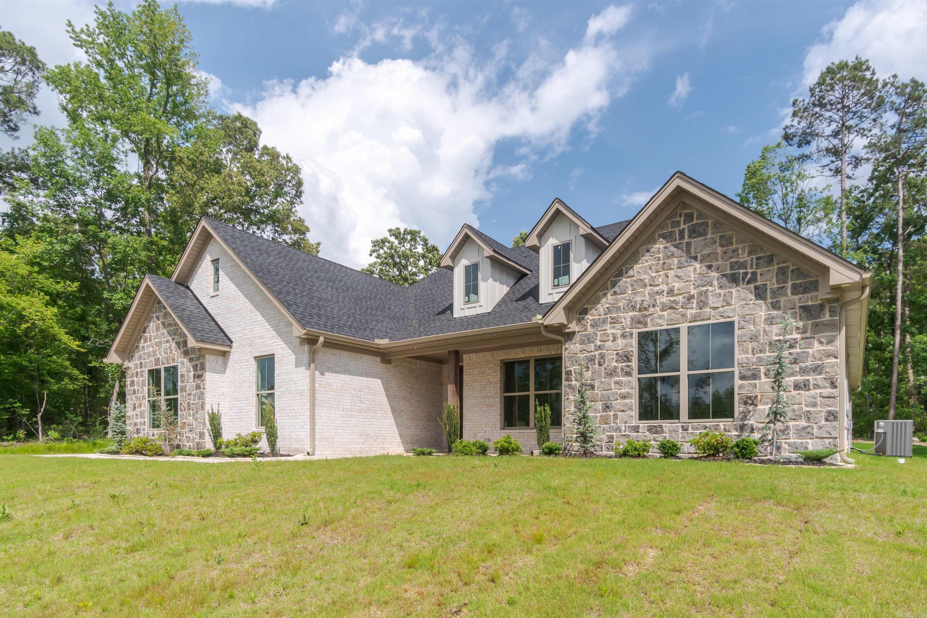 CHARLESTON PLACE SUBDIVISION - Residential