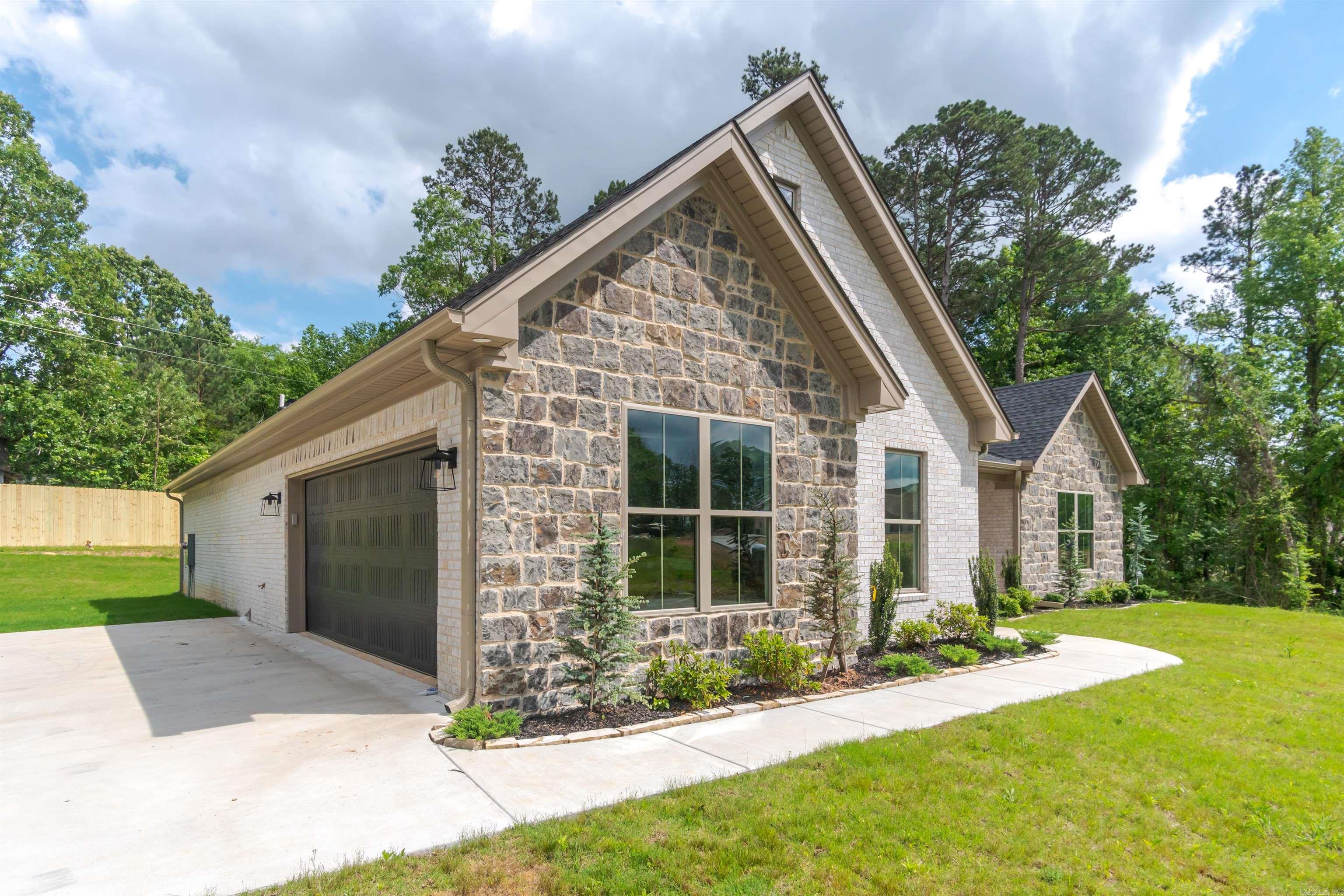 CHARLESTON PLACE SUBDIVISION - Residential