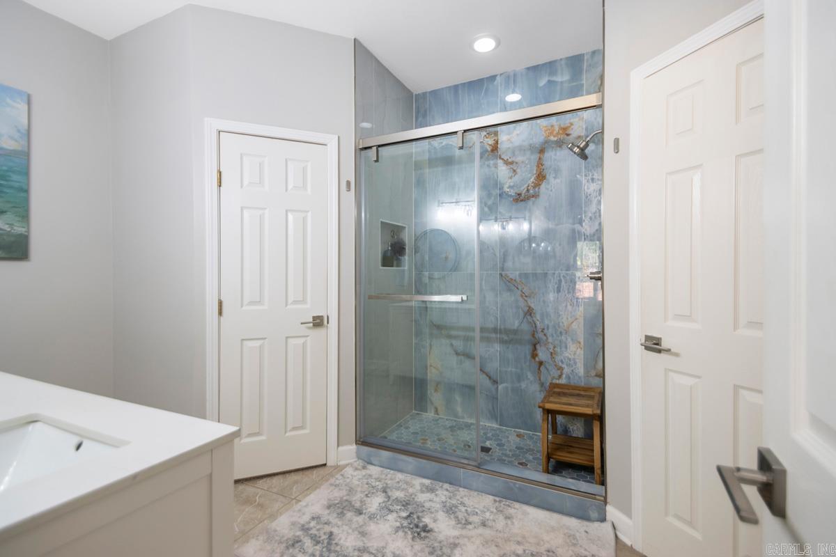 PERRY PLACE - Residential