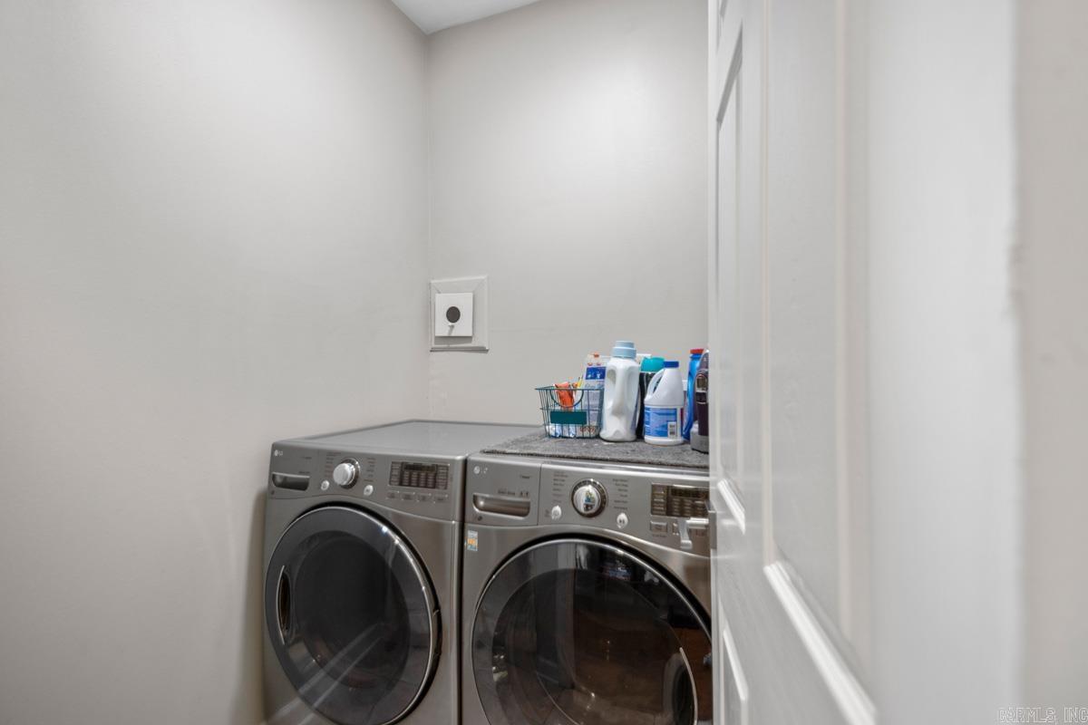 PERRY PLACE - Residential