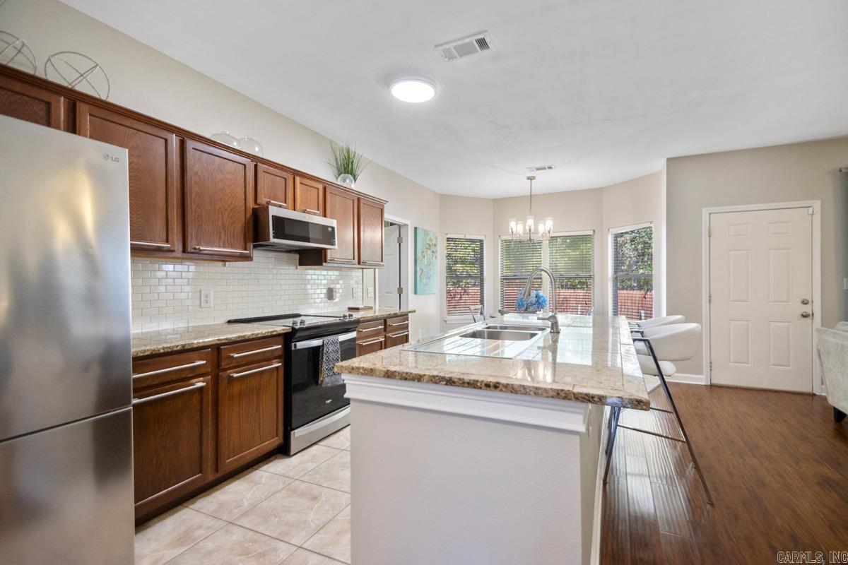 PERRY PLACE - Residential