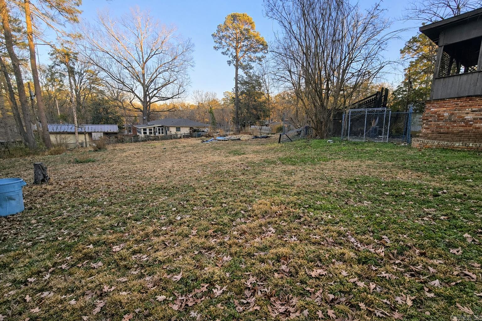 WOODLAND ACRES - Residential