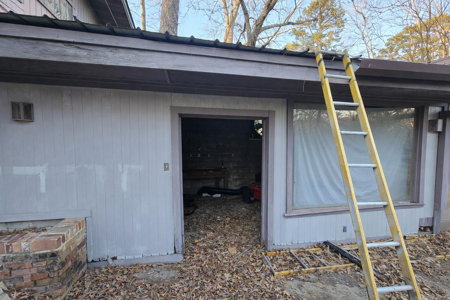 WOODLAND ACRES - Residential