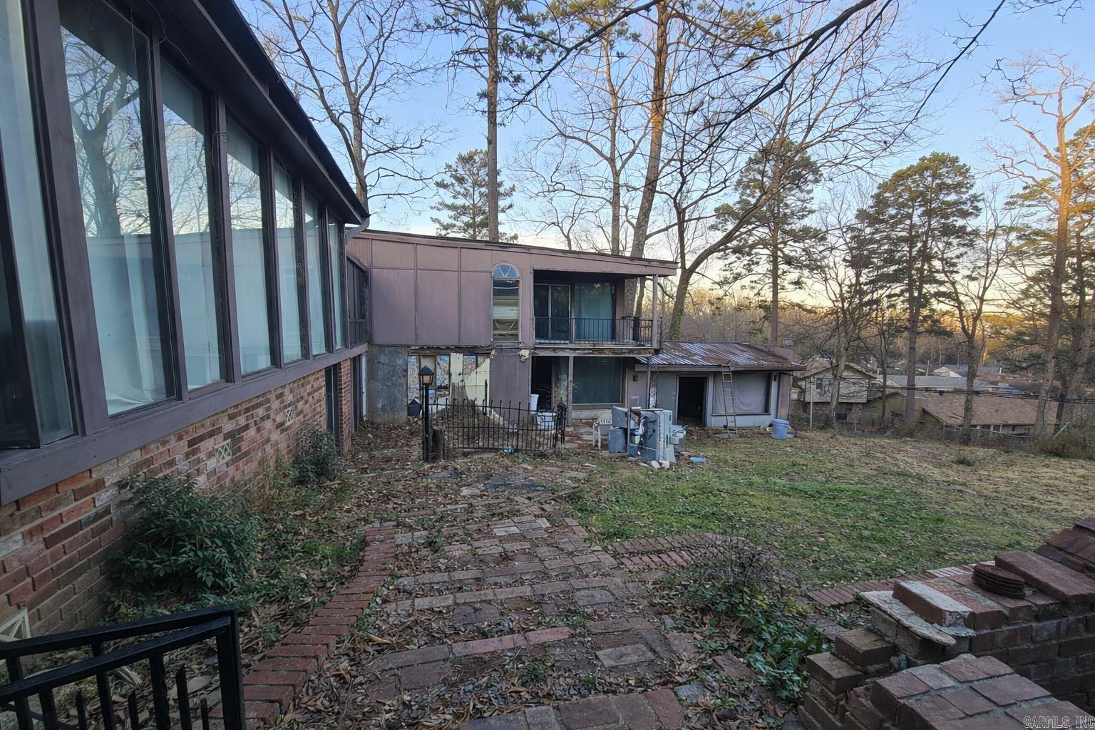 WOODLAND ACRES - Residential