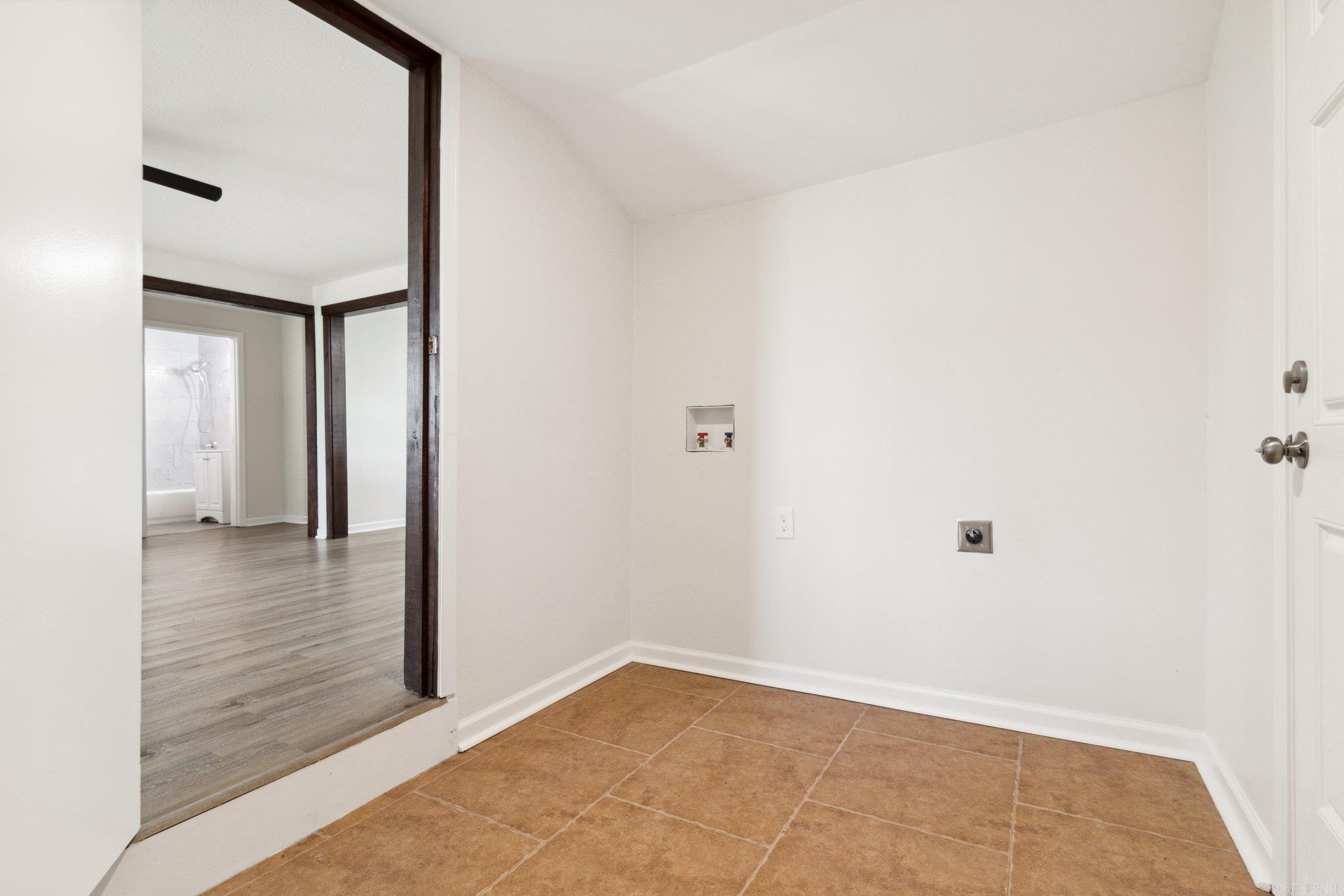 Harwell R F - Residential