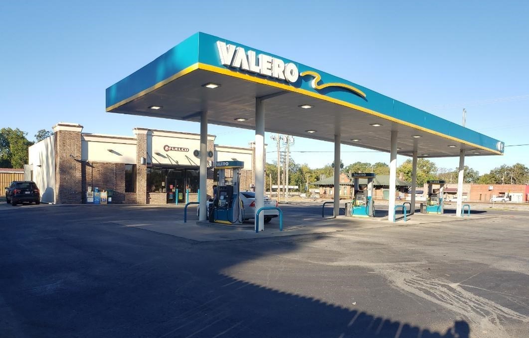 Investment opportunity! High visibility, high traffic fuel and convenience store centrally located in busy Beebe, AR. Commercial convenience store with three covered fuel pump islands, each with six dual pumps. 10,000 gallon underground gas storage tank and 6,000 gallon, underground diesel fuel storage. This building is less than 10 years old, and has been well maintained. It is functionally divided into store/display areas, office, storage, food preparation,cooler, freezer, public restrooms.