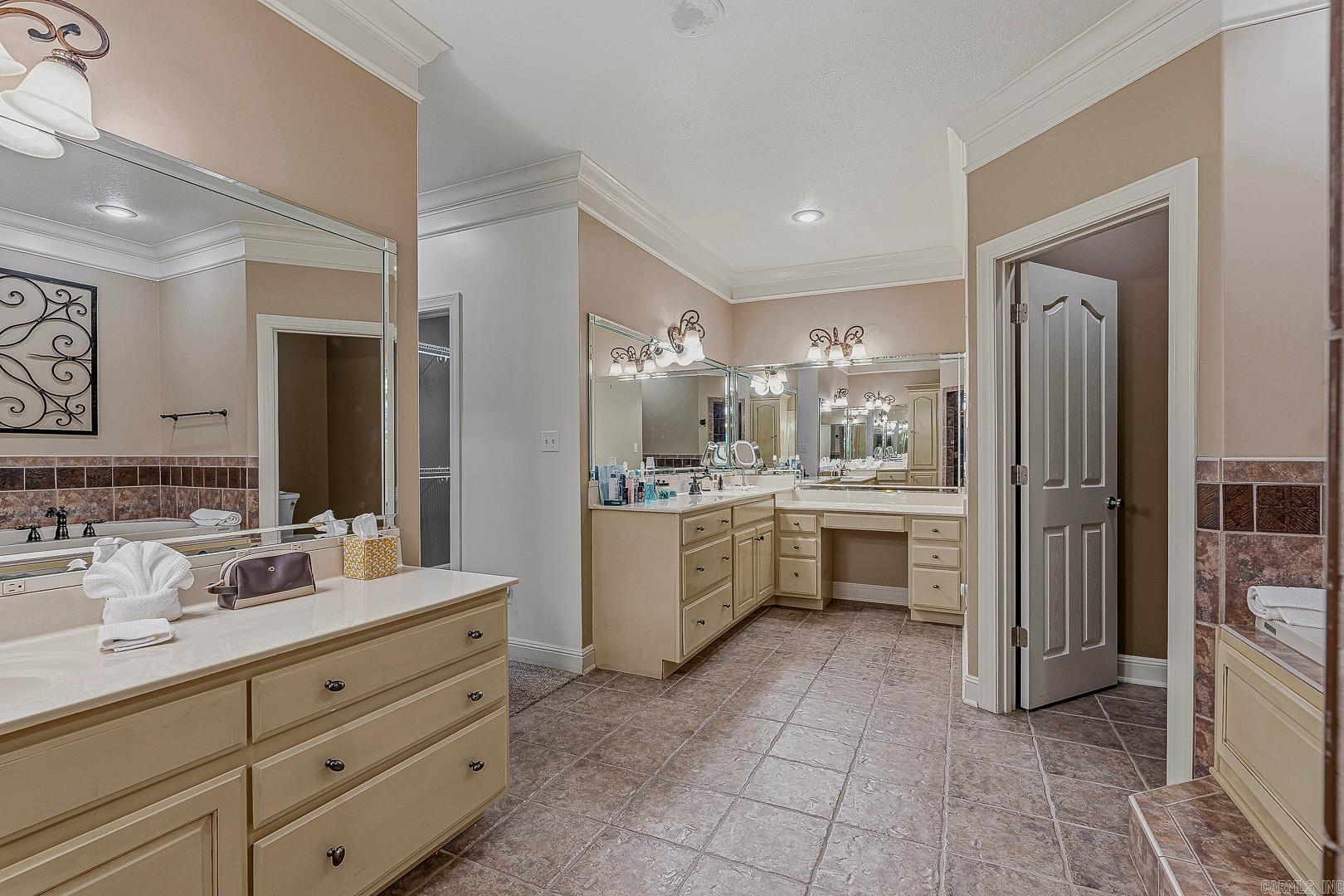 Dunwoody-Huntcliff - Residential