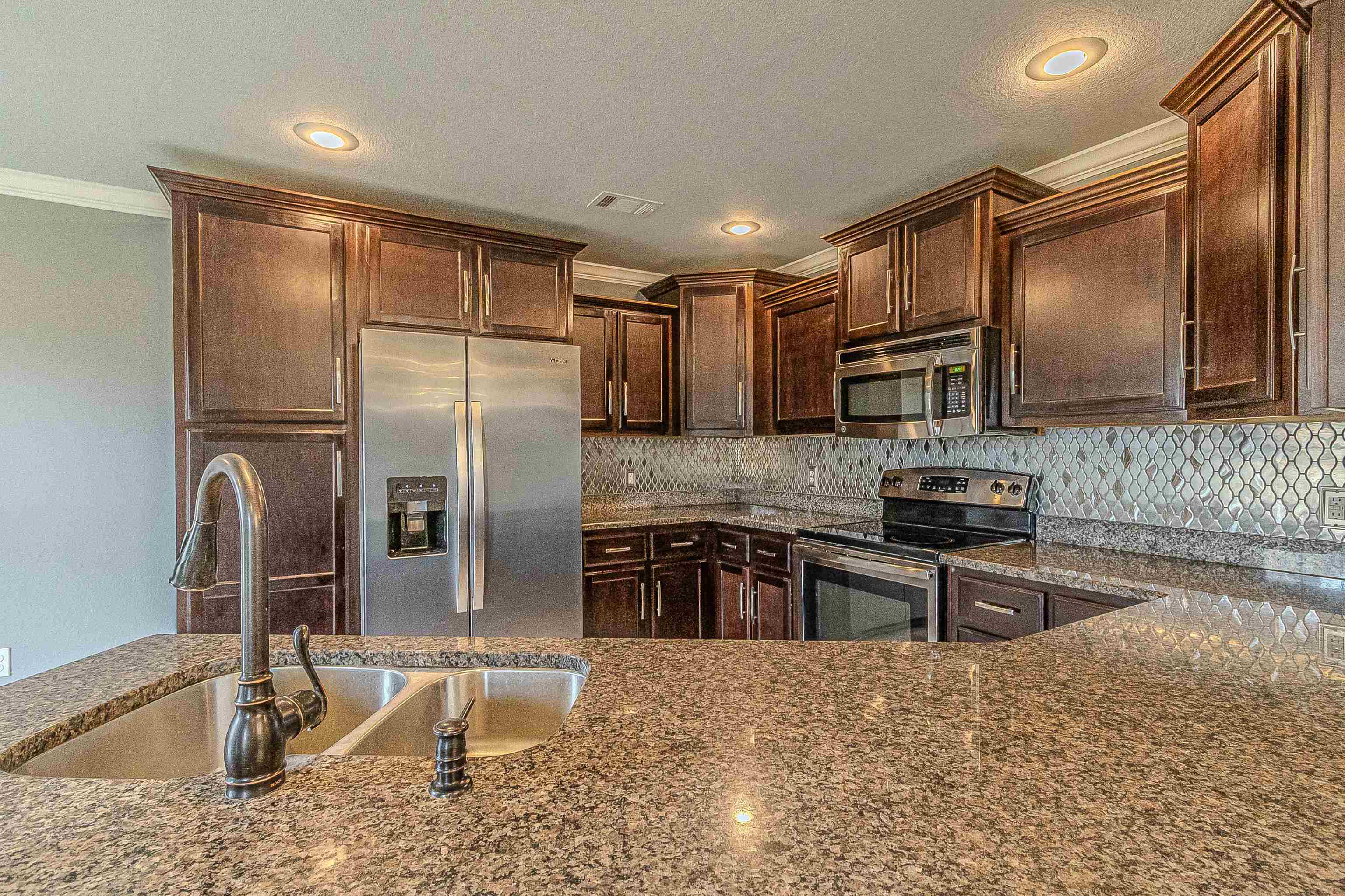 DONLEE RIDGE - Residential