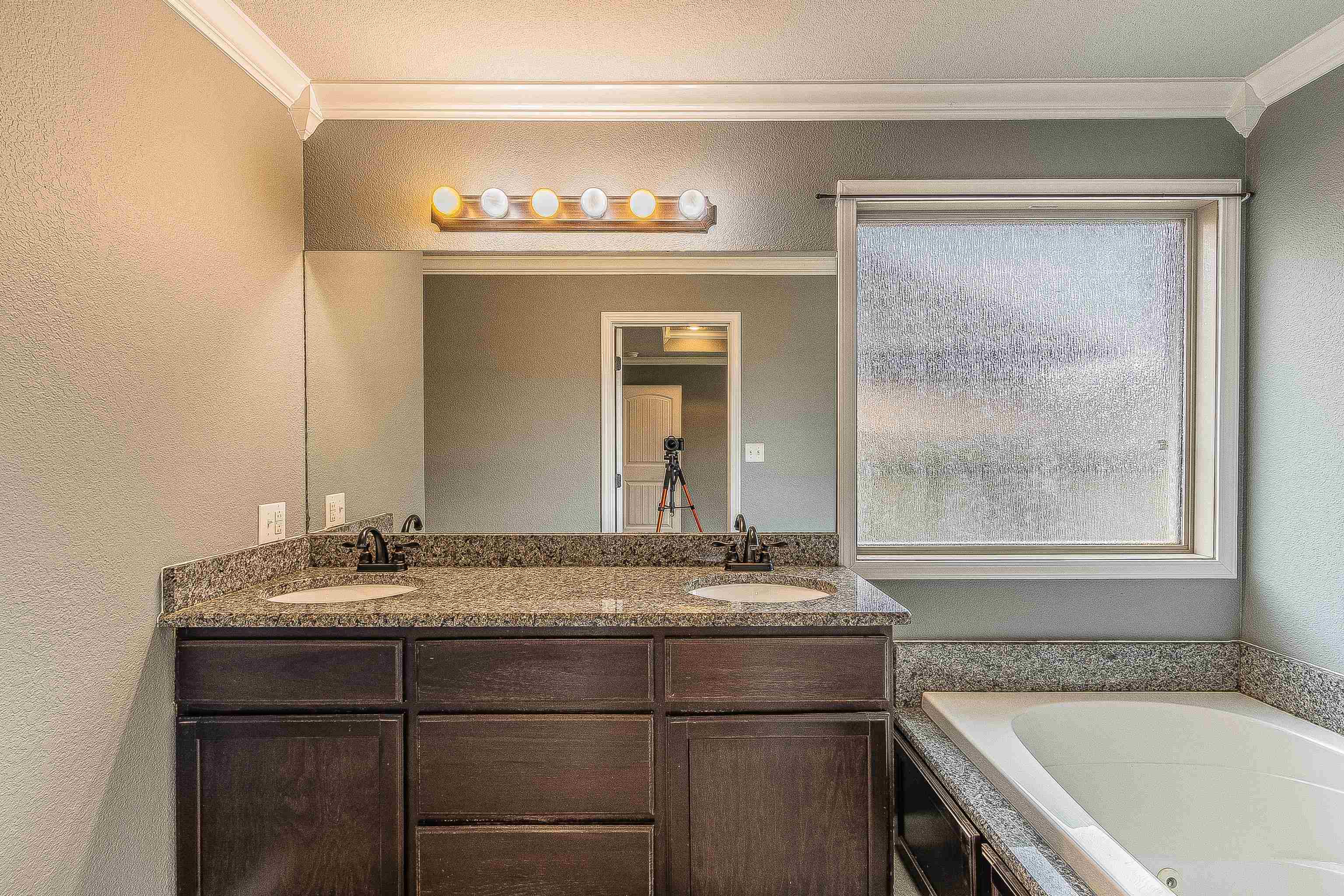 DONLEE RIDGE - Residential