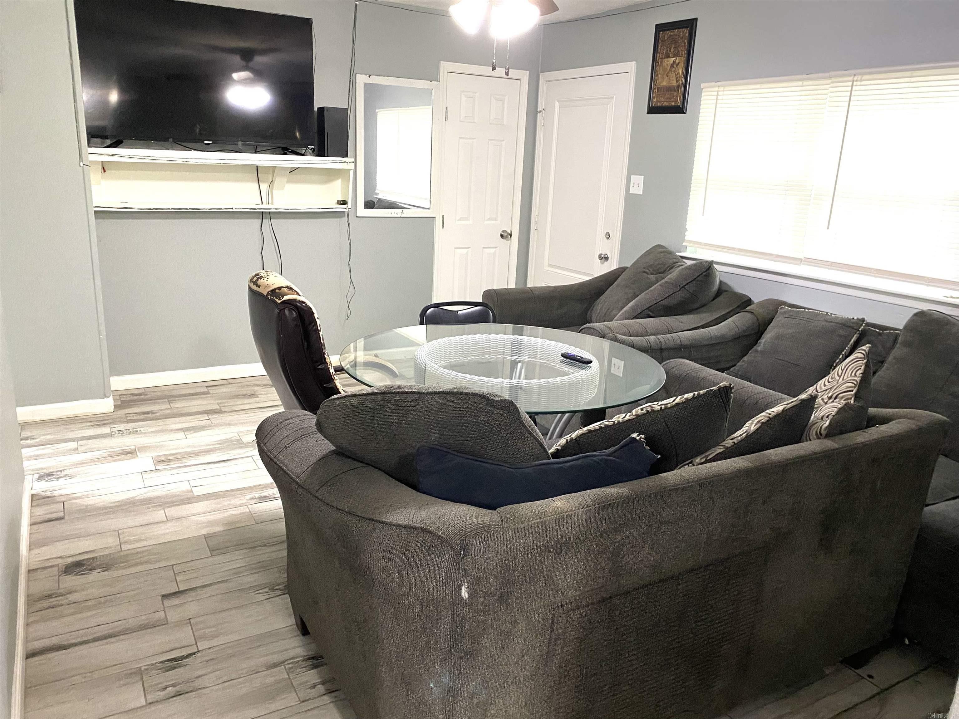 Hollywood Heights - Residential