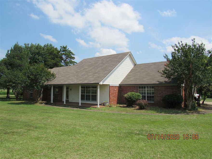 Large executive home located on oversized corner lot, formal living or dining, oversized great room with fireplace and built ins, 1/2 bath off the laundry room, chef's kitchen with abundance of cabinets and large center island, all kitchen appliances including refrigerator, separate office with french doors, 3 oversized bedrooms, spacious master bath, large patio, 2 inch blinds throughout, side entry 2 car garage. No Pets Allowed