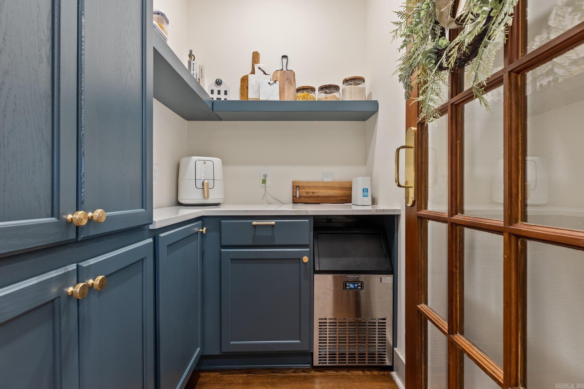 MOUNTAIN PARK - Residential