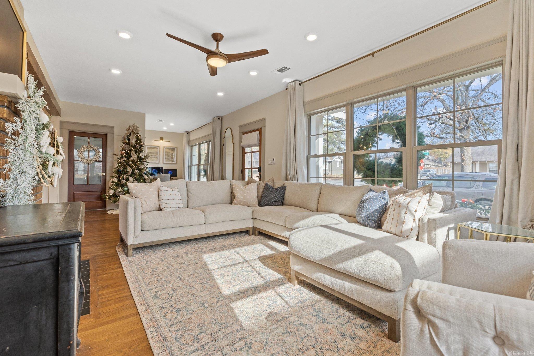 MOUNTAIN PARK - Residential