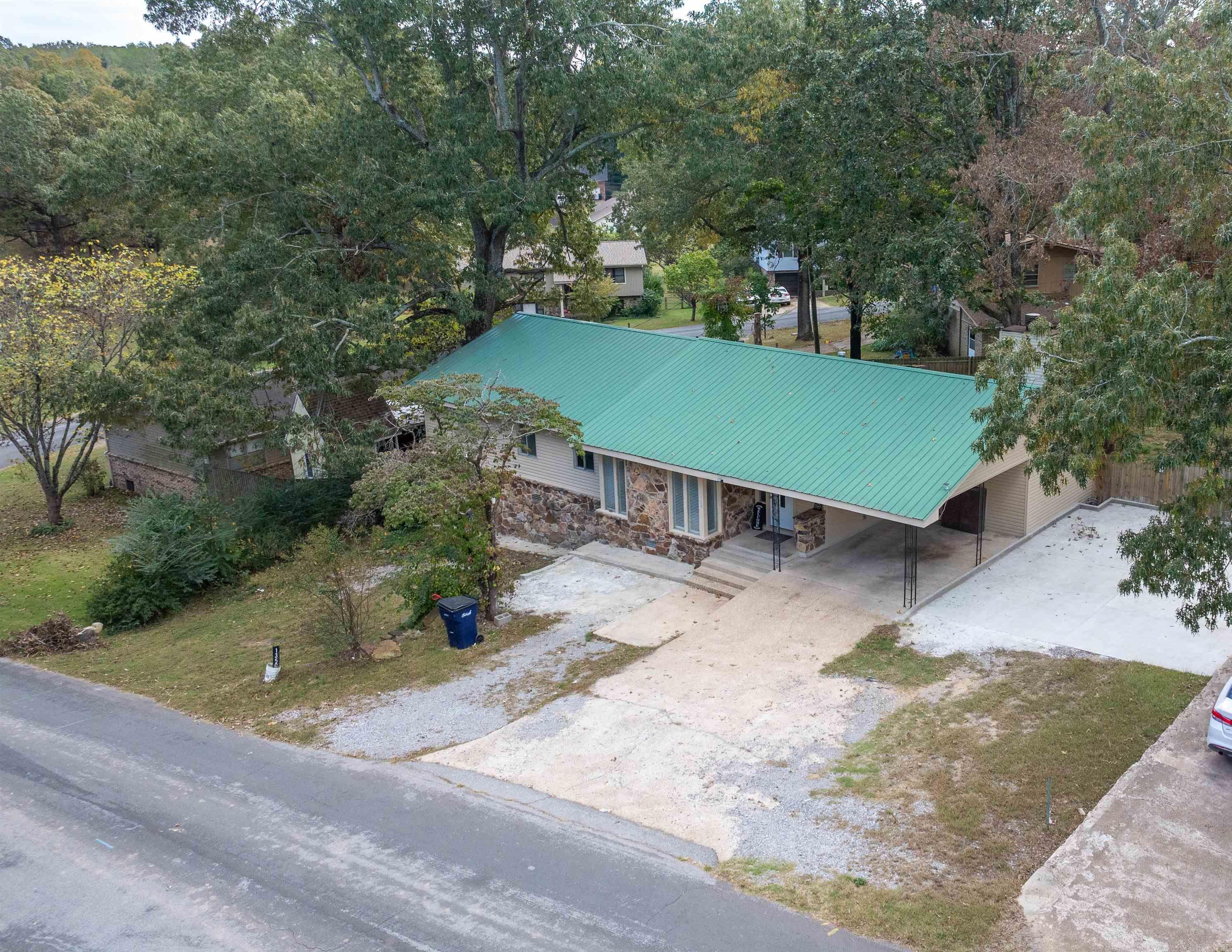 BRYANTS 2ND EAST - Residential