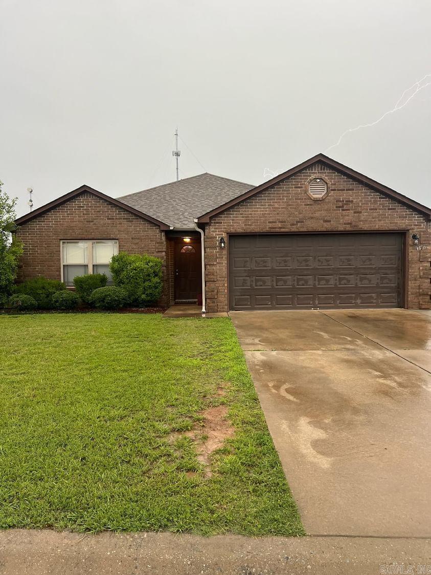 PARKWAY MEADOWS - Residential