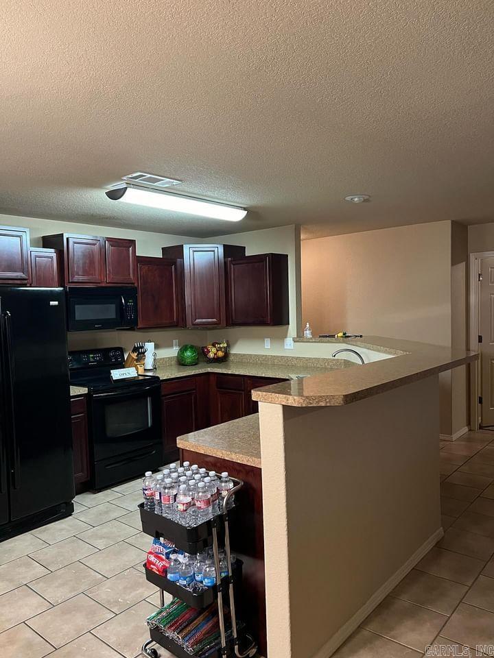 PARKWAY MEADOWS - Residential