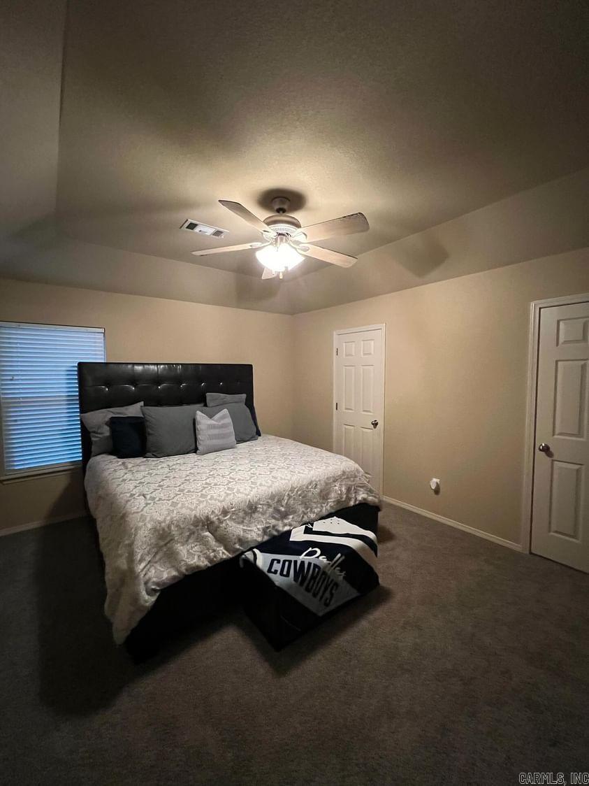 PARKWAY MEADOWS - Residential