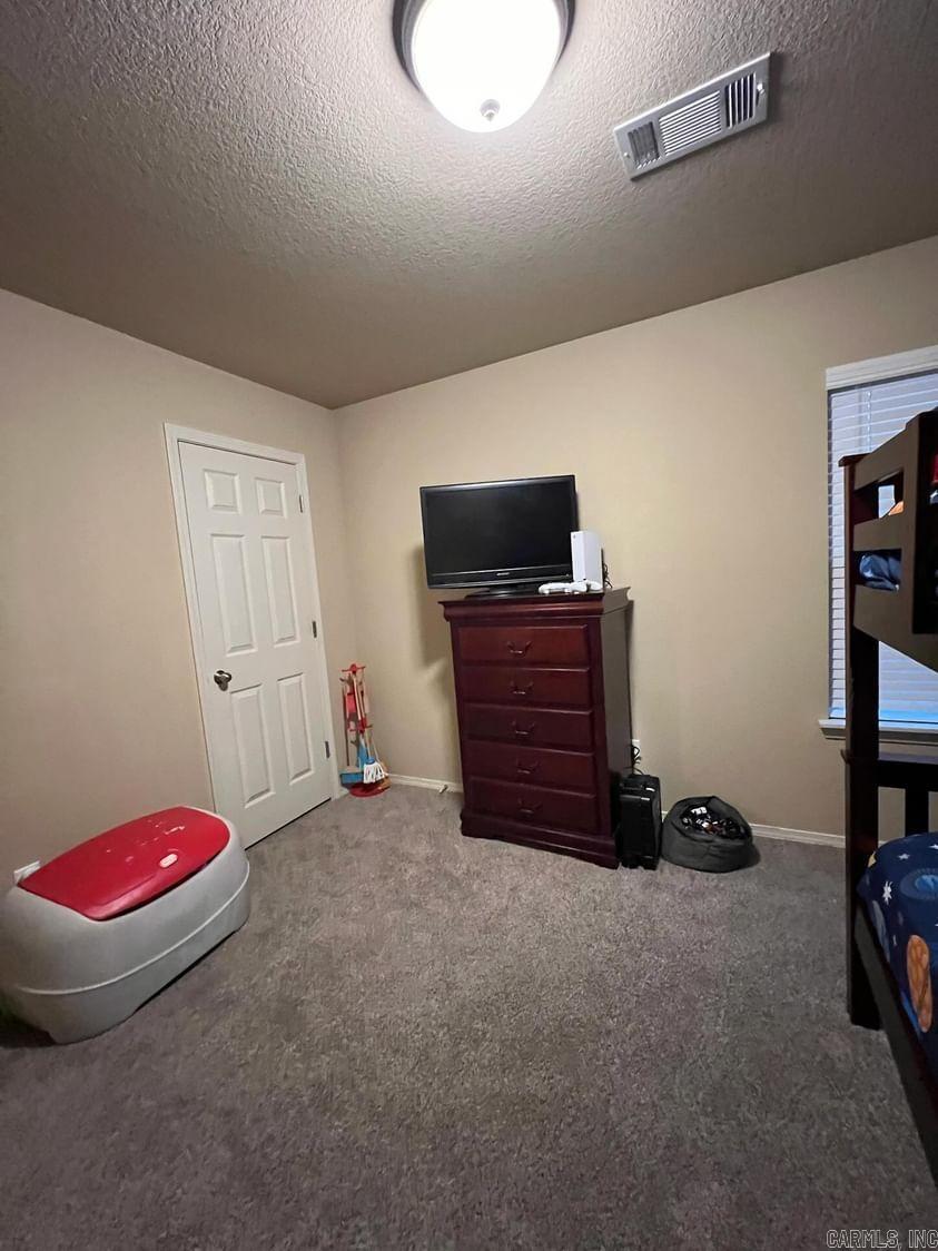 PARKWAY MEADOWS - Residential