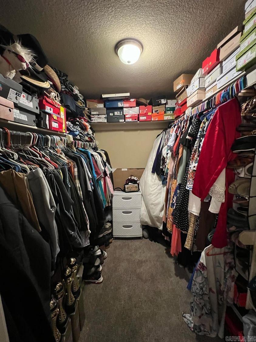 PARKWAY MEADOWS - Residential