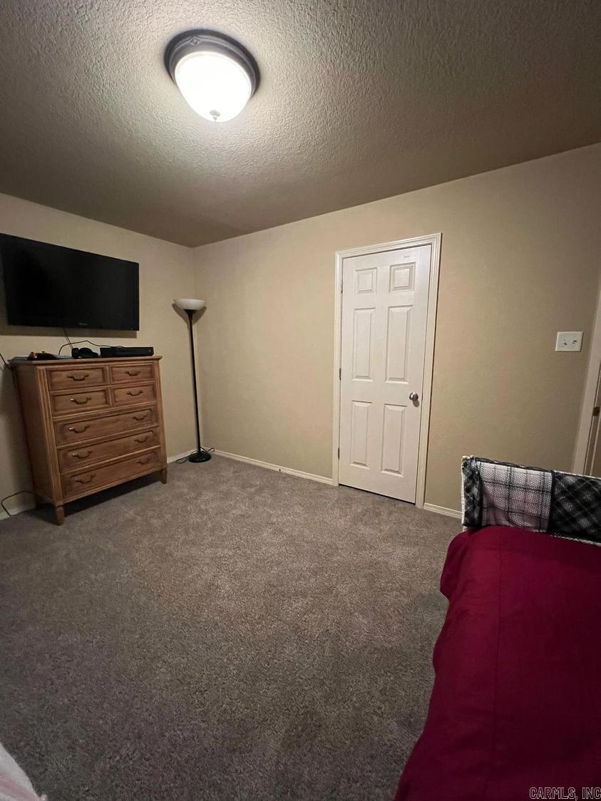 PARKWAY MEADOWS - Residential