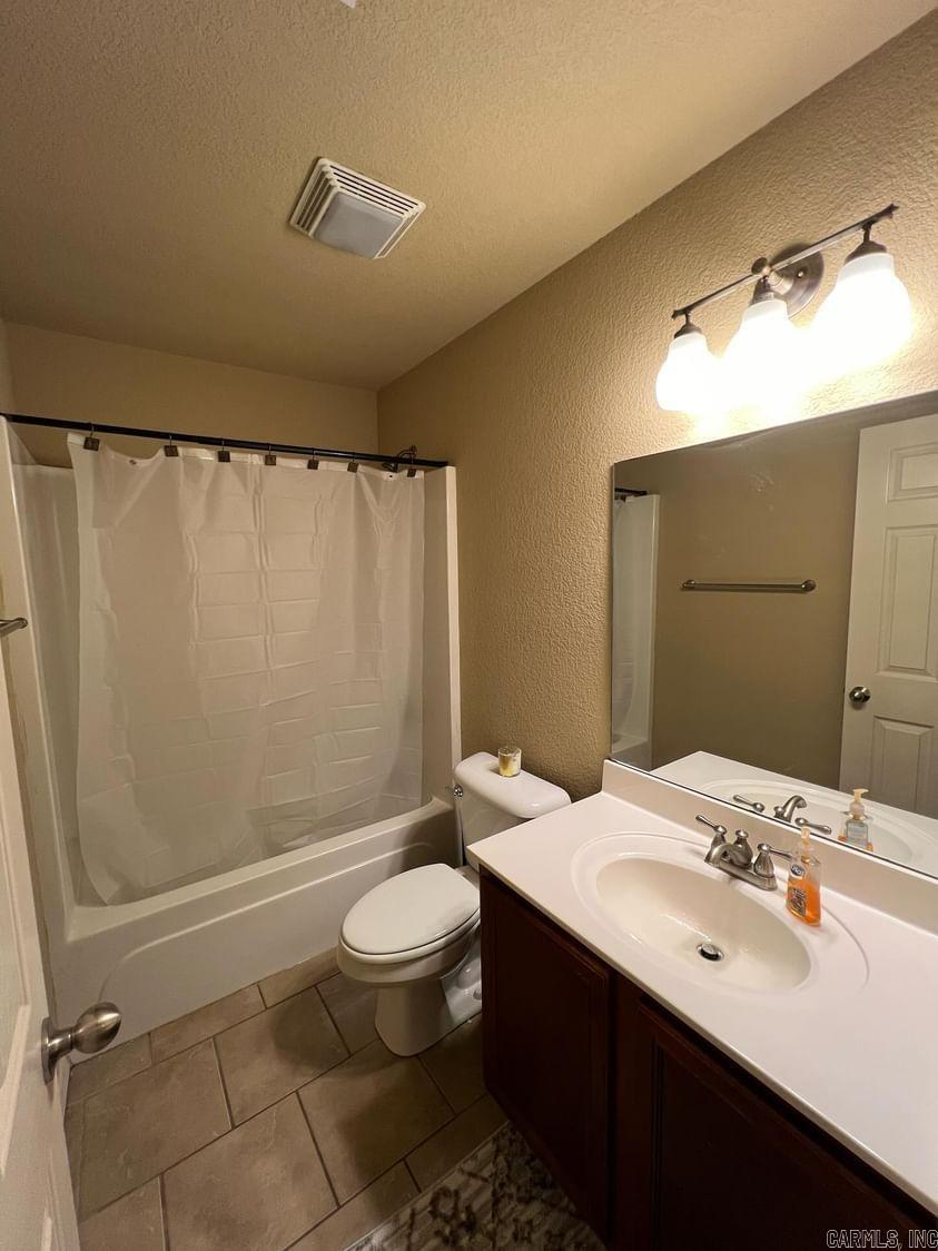 PARKWAY MEADOWS - Residential