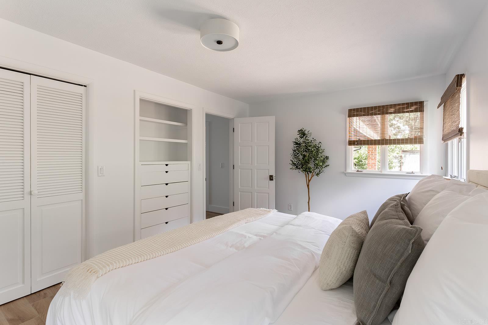 Edgewood Bay - Residential