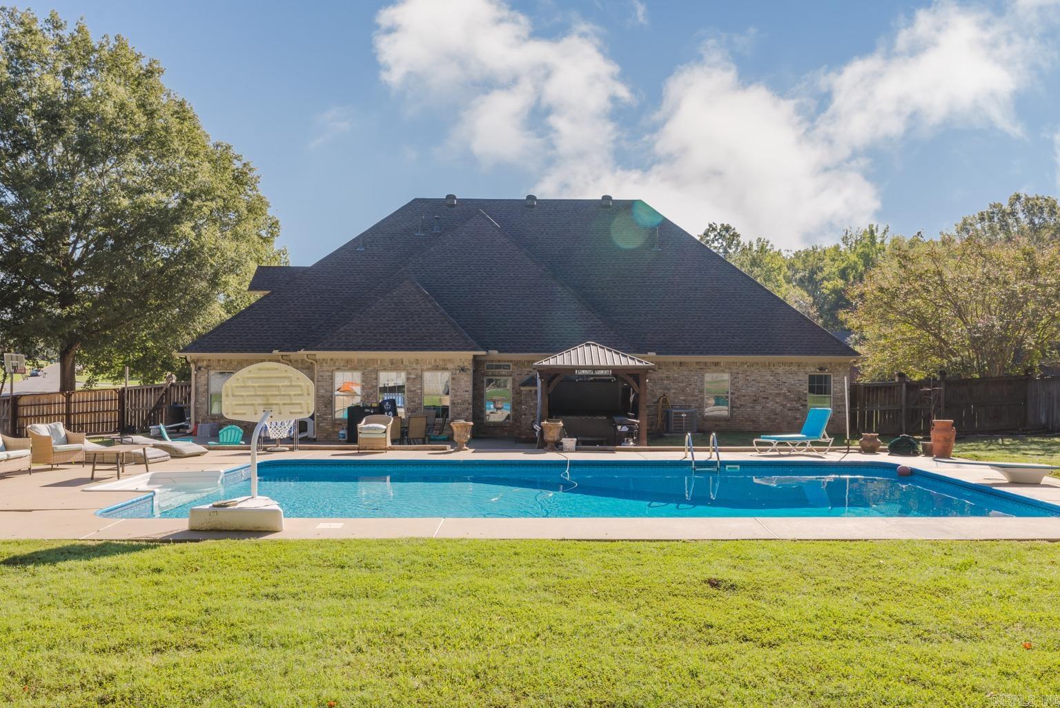 LEXINGTON PARK - Residential