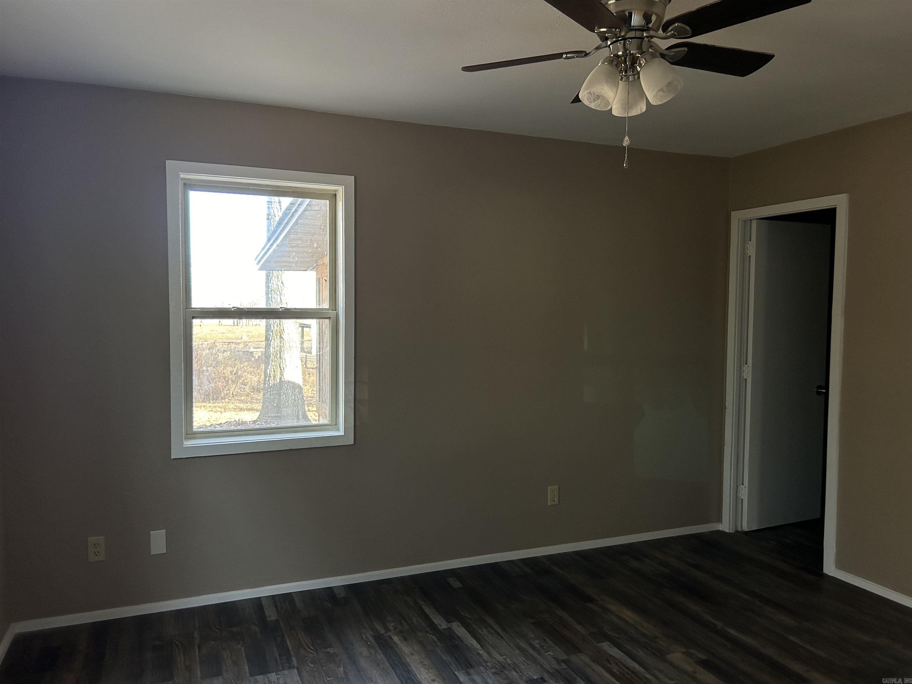 WATERFRONT COVE - Residential