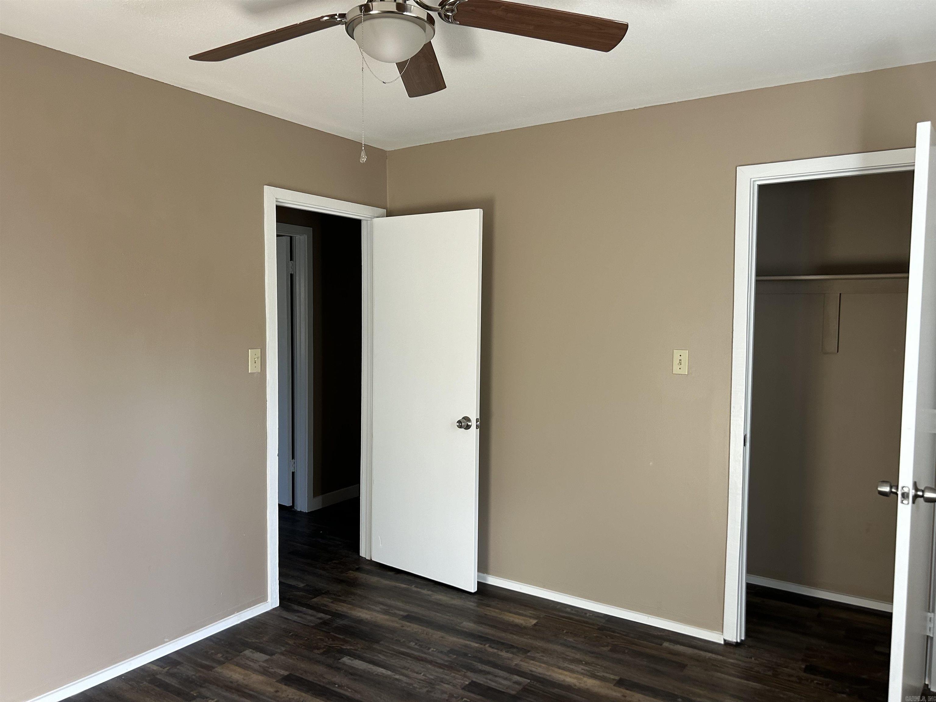 WATERFRONT COVE - Residential