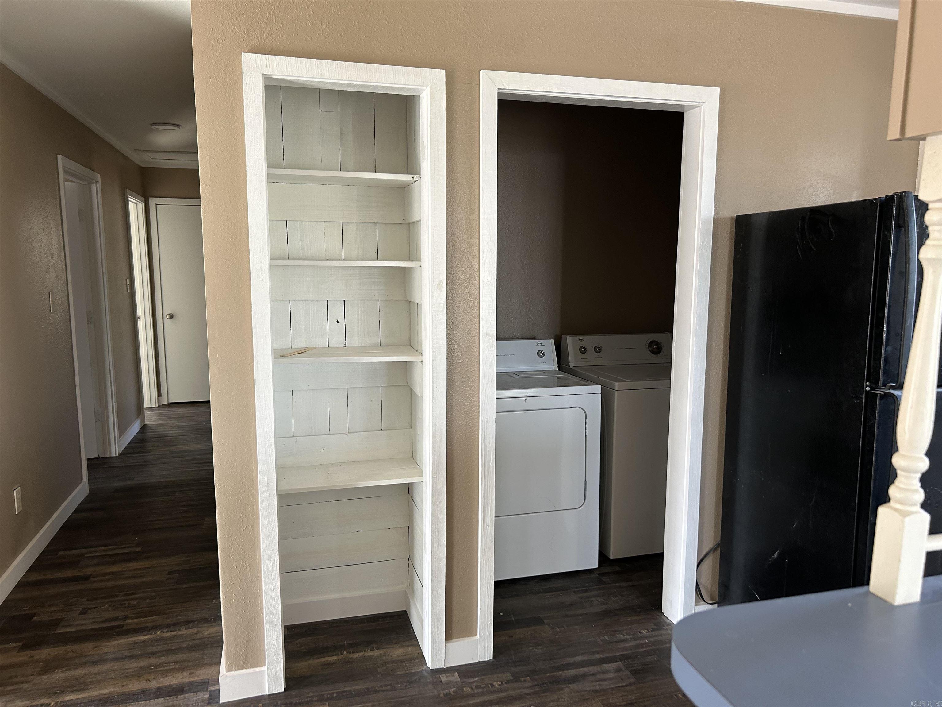 WATERFRONT COVE - Residential