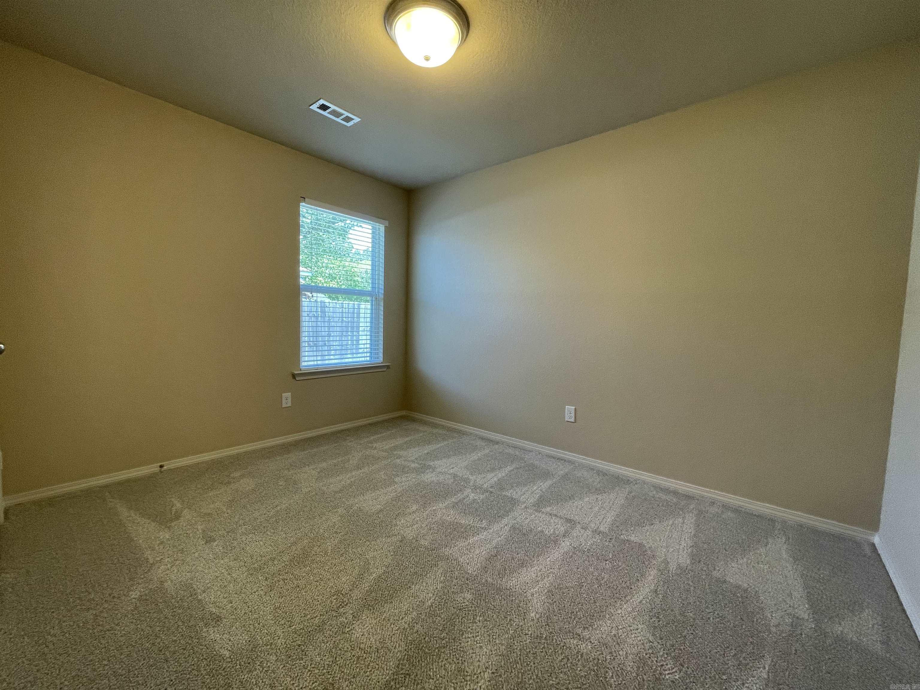 BENJAMIN GROVE - Residential