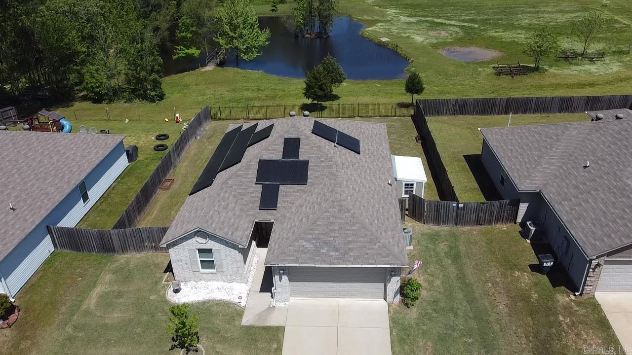 BENJAMIN GROVE - Residential