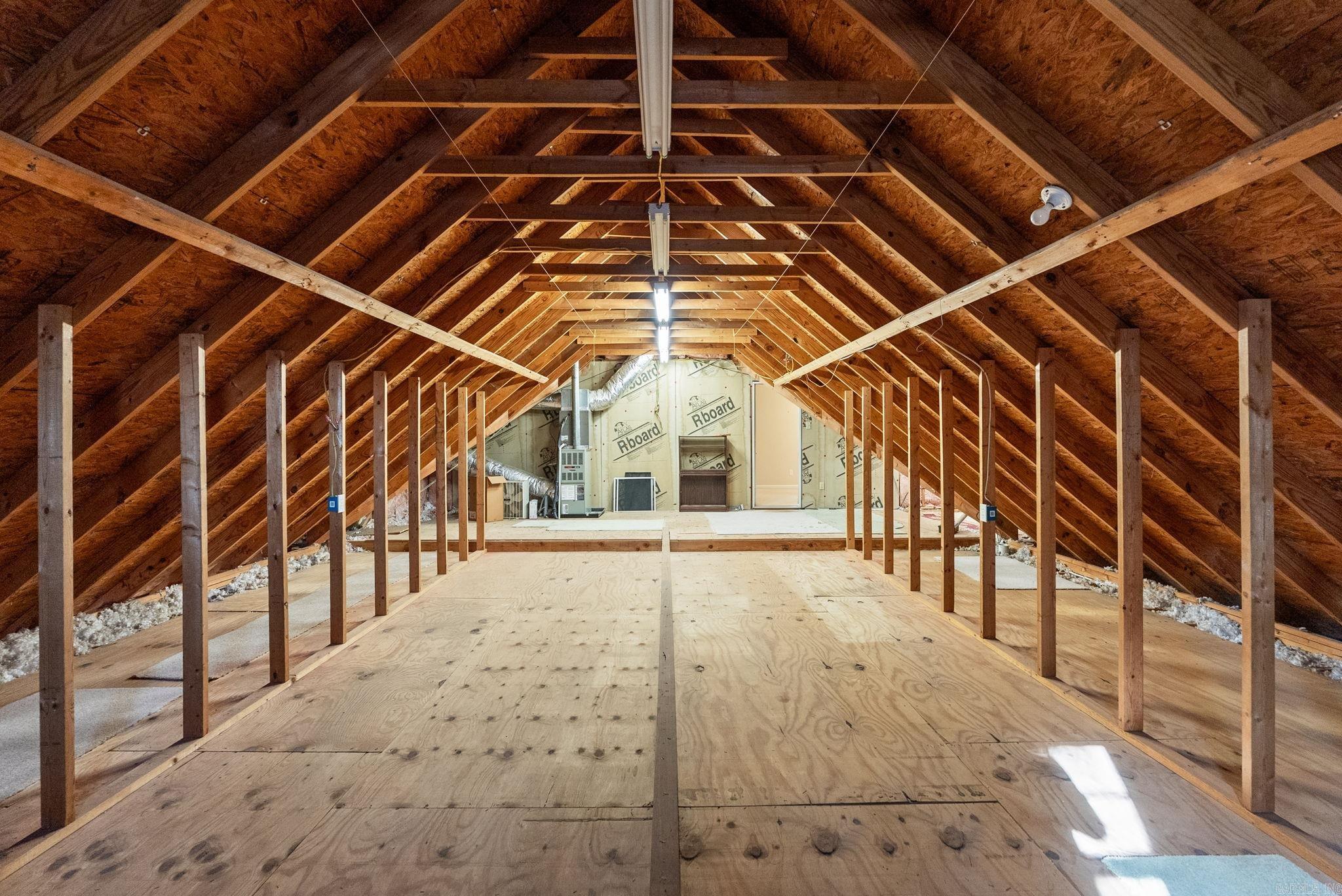 OVERBROOK - Residential