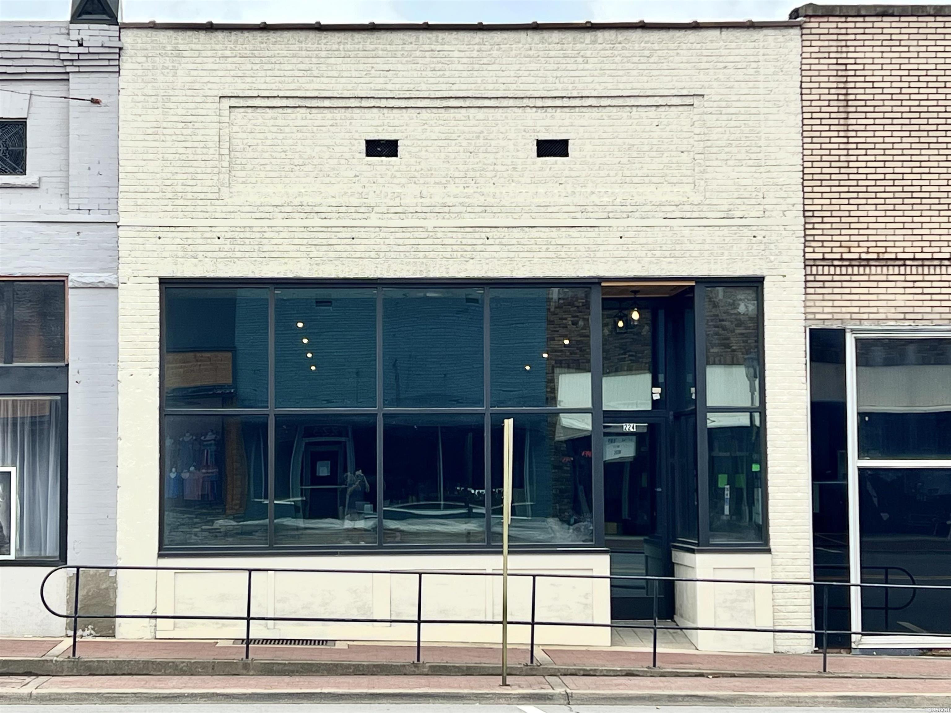 Lund and Hill - Commercial Sale