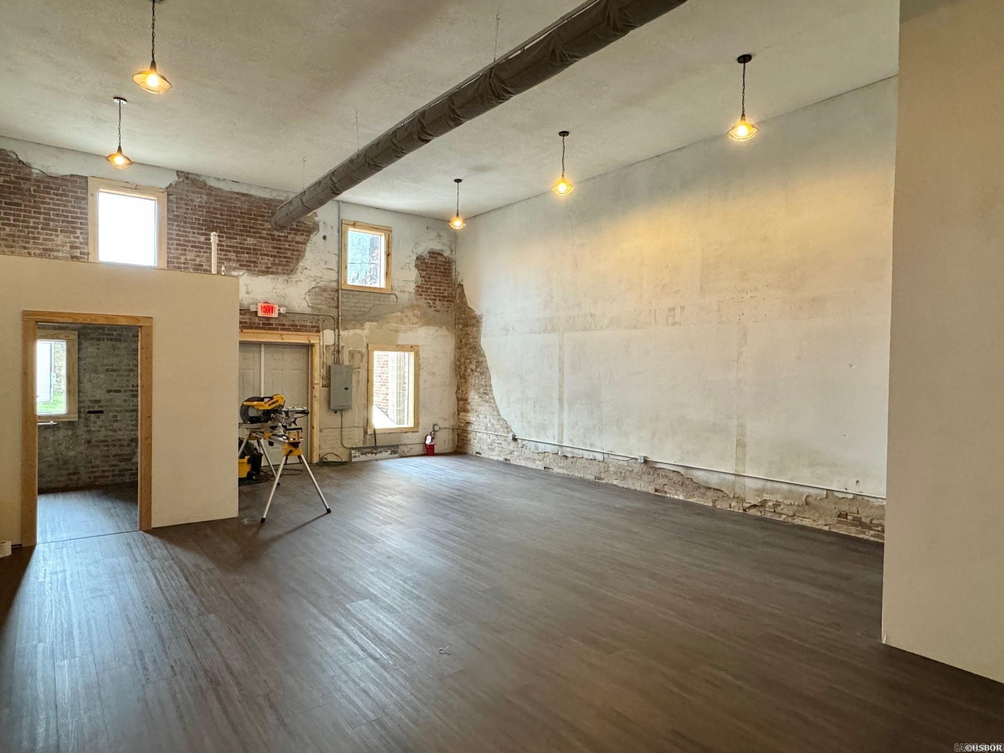 Lund and Hill - Commercial Sale