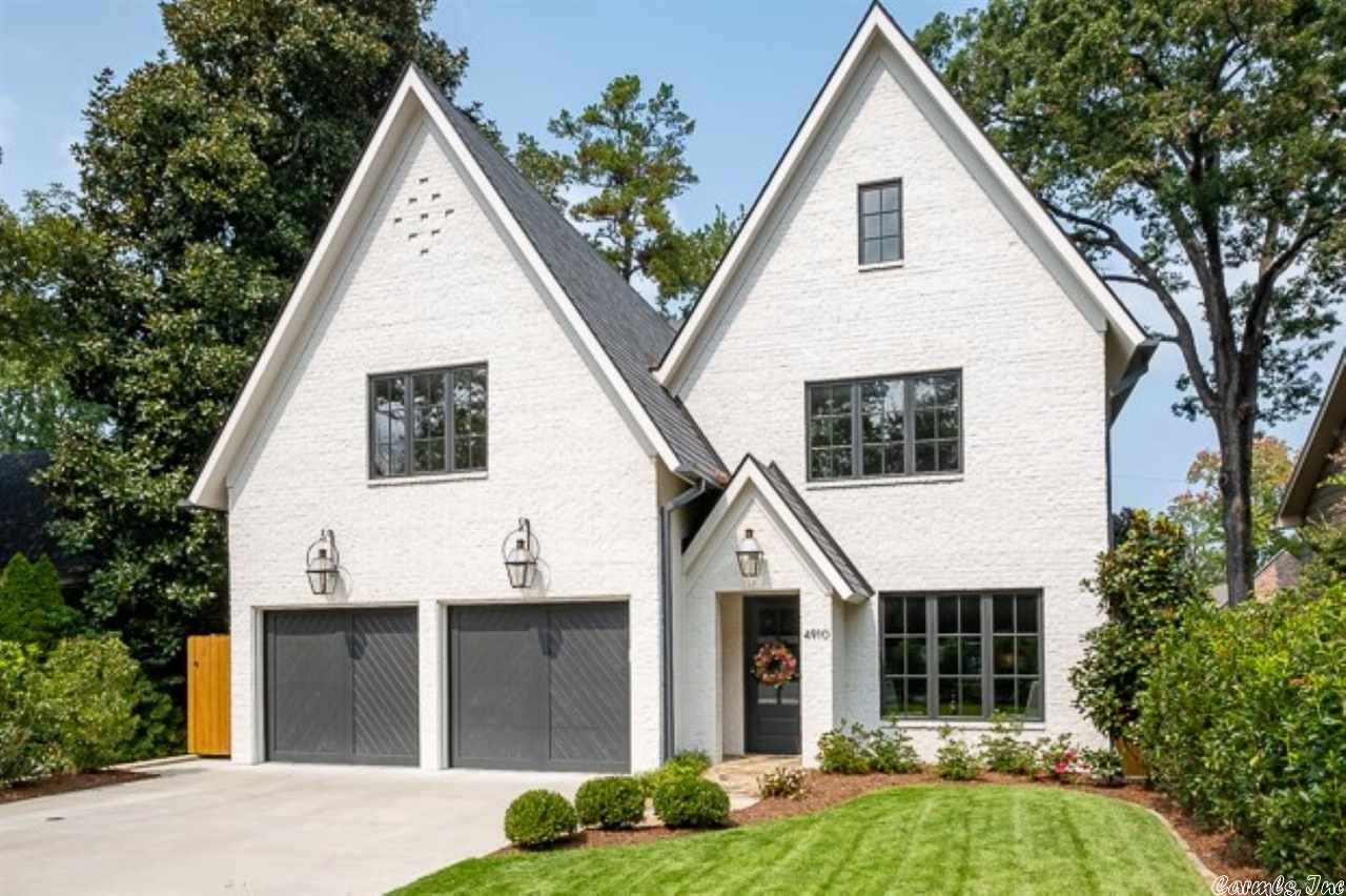 Spectacular craftsmanship and exquisite design. The perfect setting for family living and entertaining. Handsome entry, home office, stunning formal dining adjacent butlers panty. Chef's kitchen with Sub-Zero, Wolf, Miele appliances and massive center island. Luxurious master suite with FP & spa inspired amenities. 4 large additional bedroom en-suites. Control4 smart home w/15 audio zones incl. home theater. Gym/exercise and huge playroom. Fantastic outdoor living, covered terrace & FP with turf backyard.