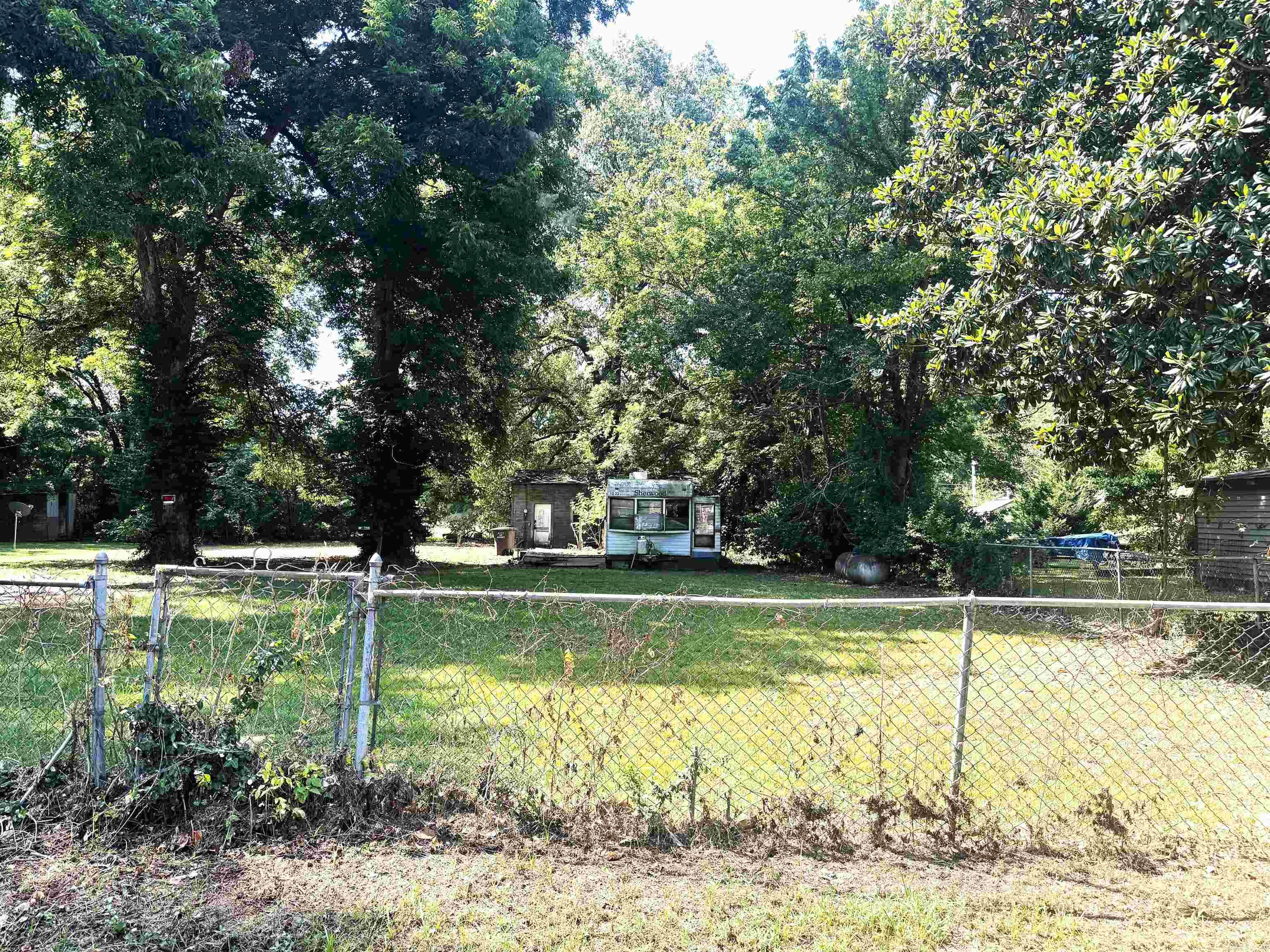 Raphaelskys Northern Division - Land