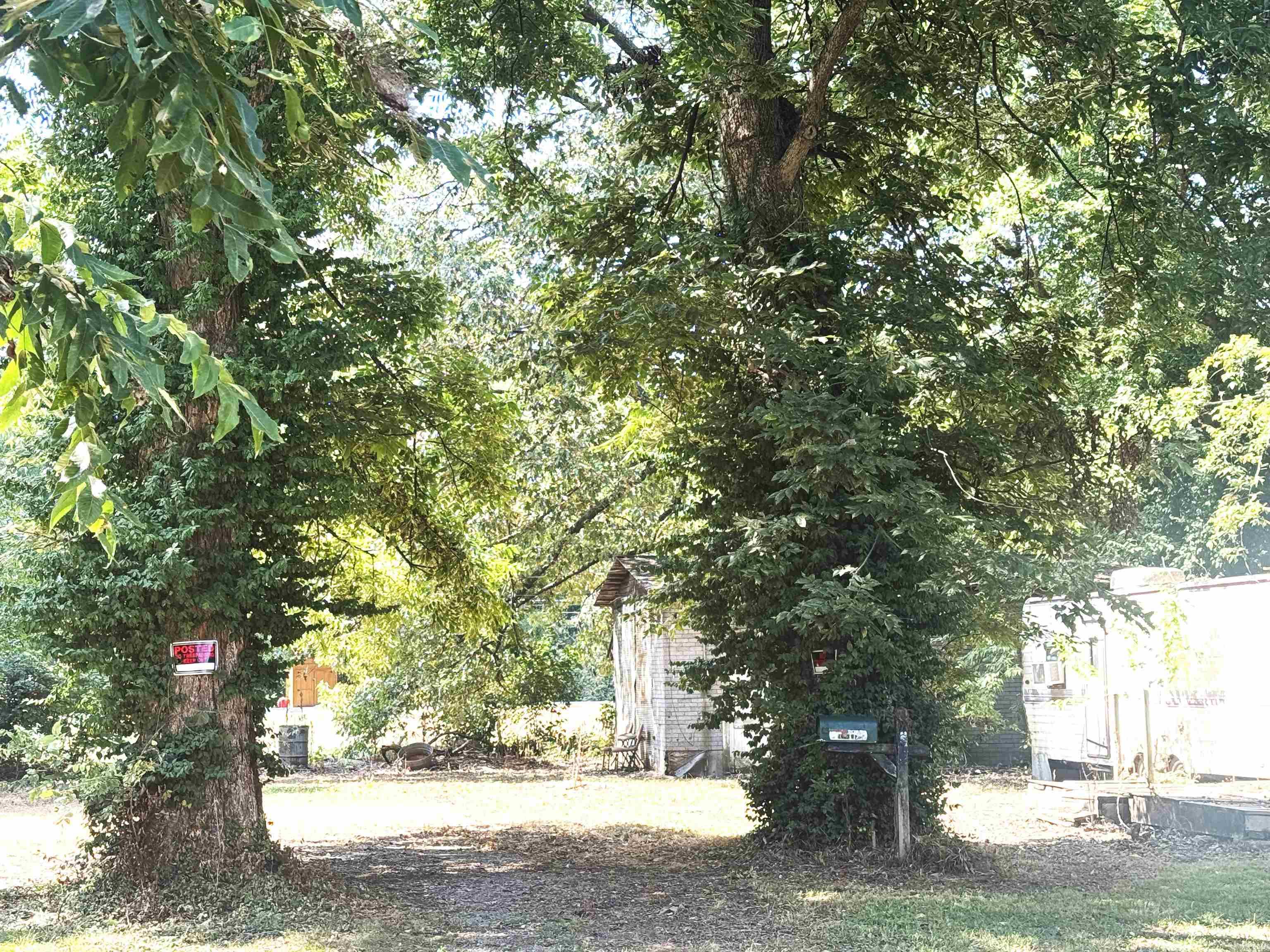 Raphaelskys Northern Division - Land