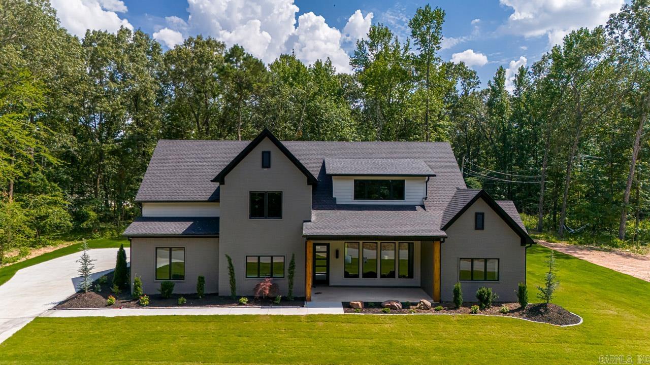 AVILLA MANOR - Residential